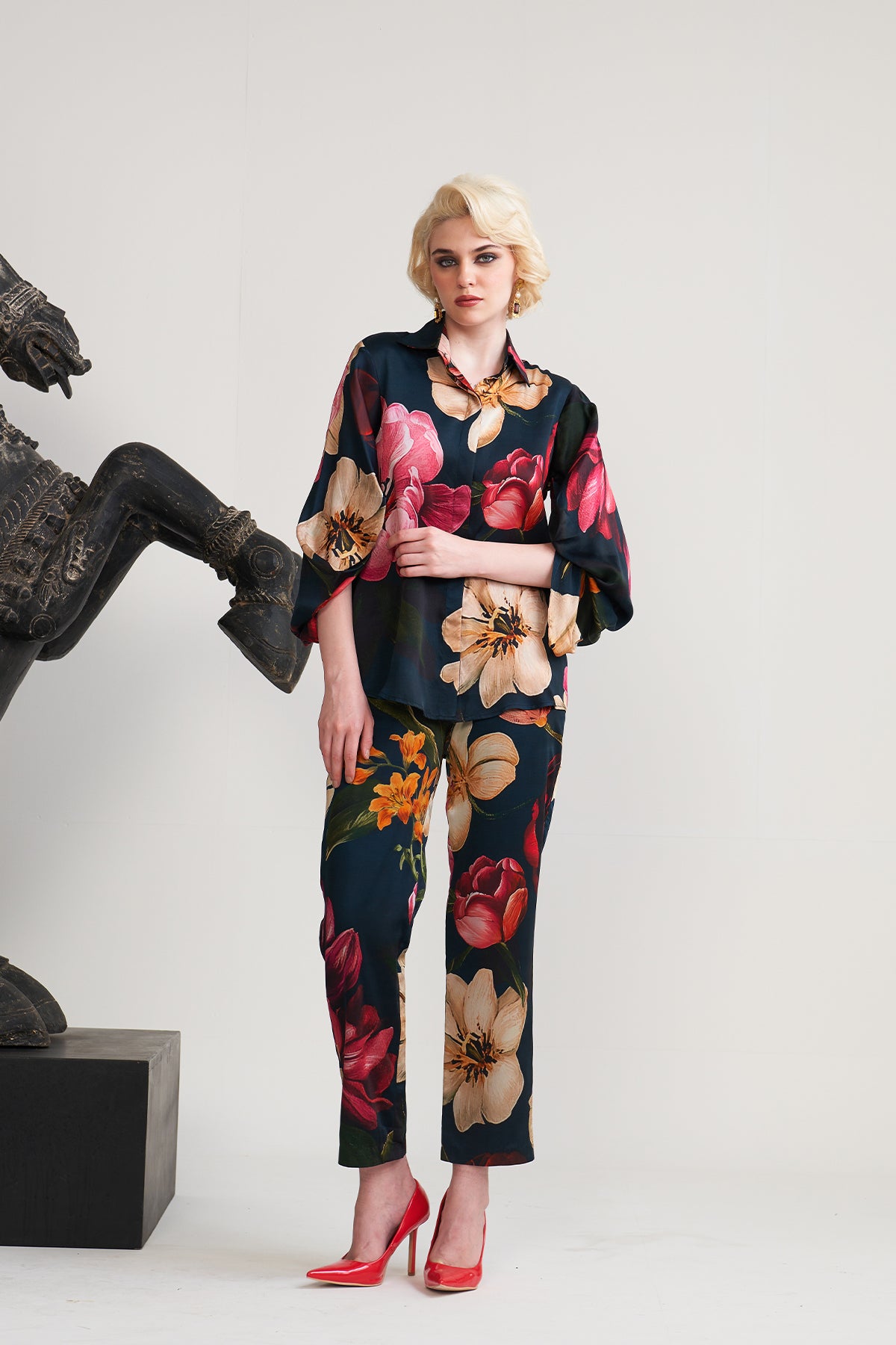 Shirt with sleeve detail