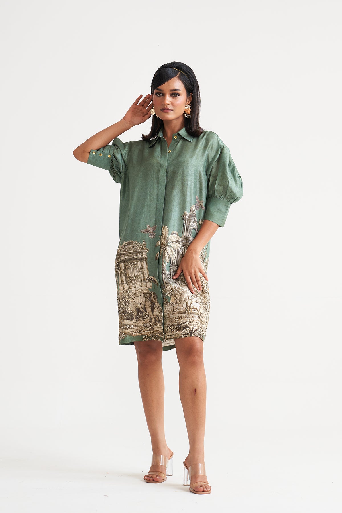 Box yoke pleated dress