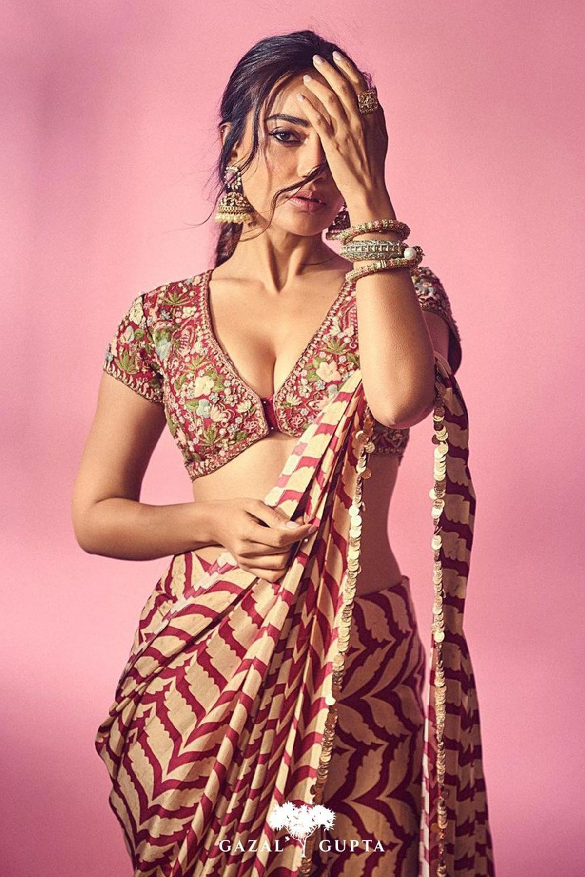 Surbhi jyoti in Chevron saree