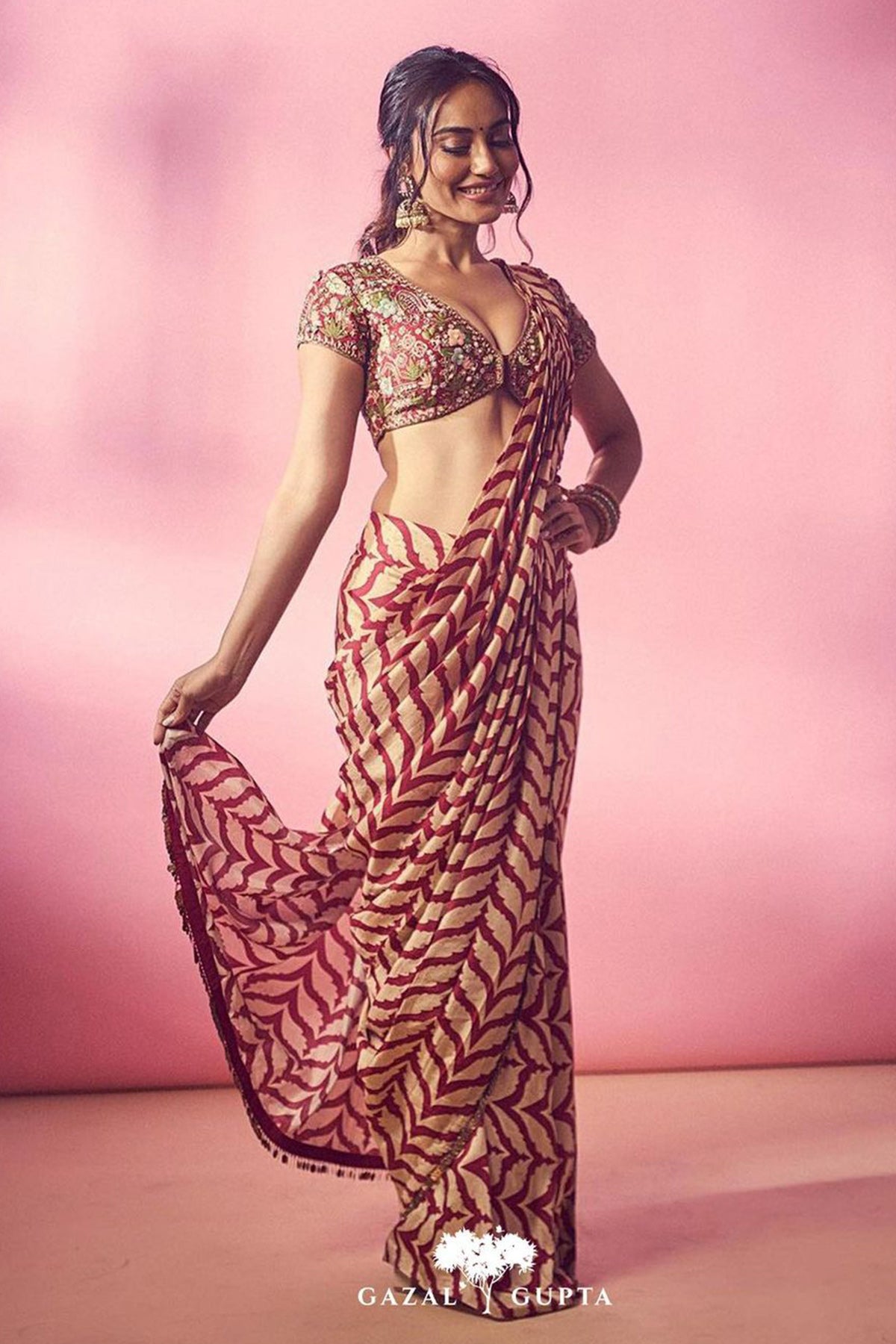 Surbhi jyoti in Chevron saree