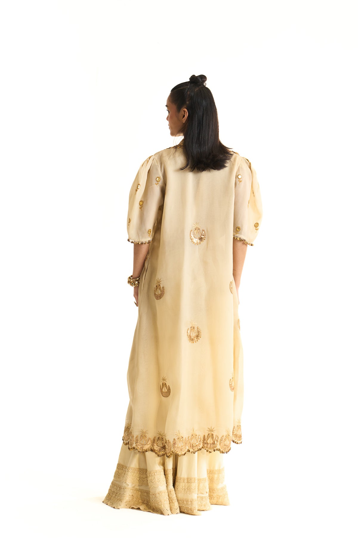 Chaand baag Long cape and garara set