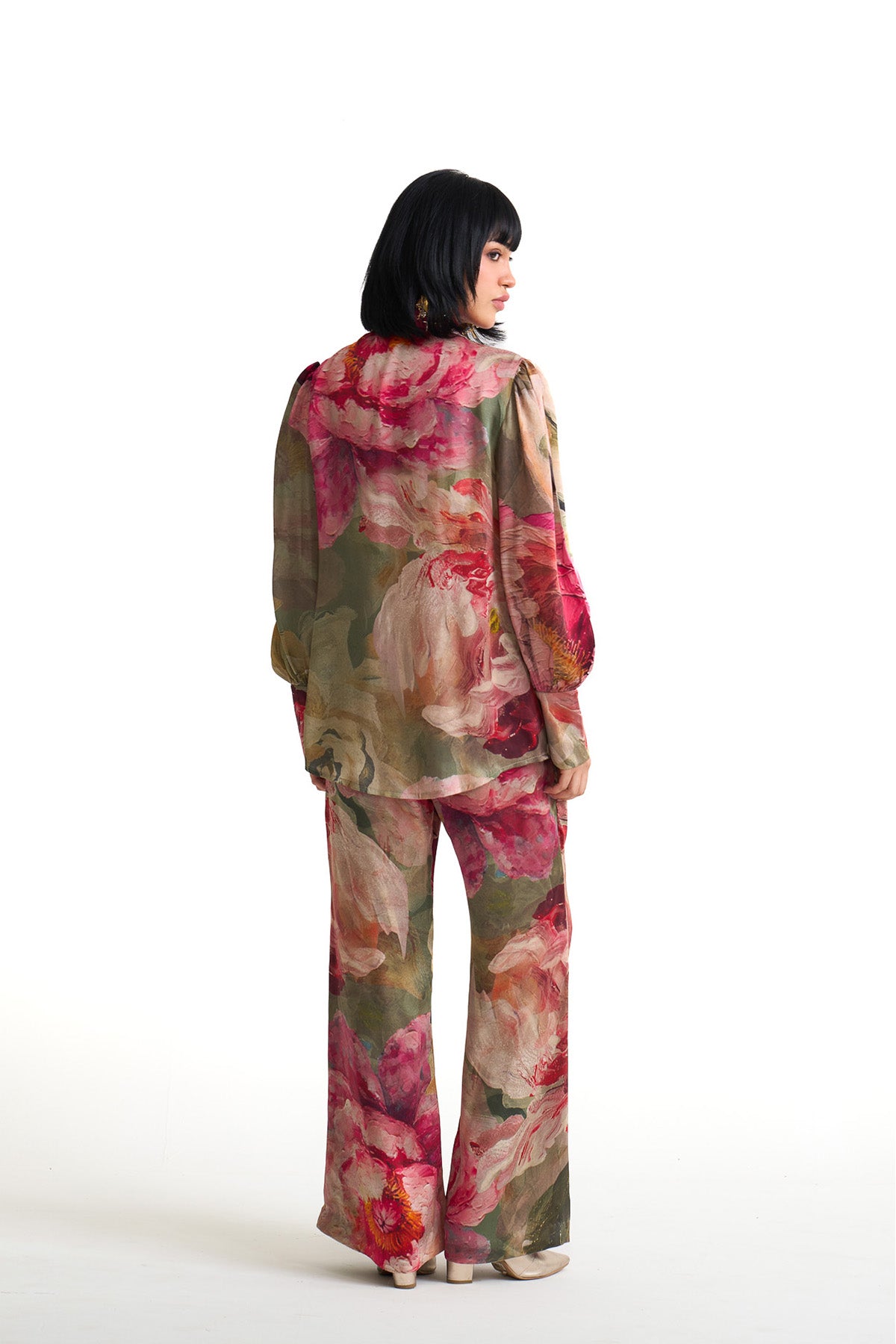 Petal story flare pants