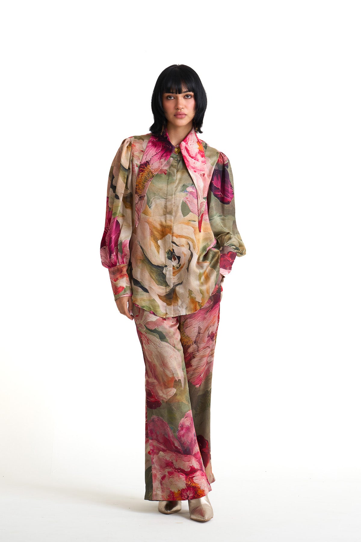 Petal story flare pants