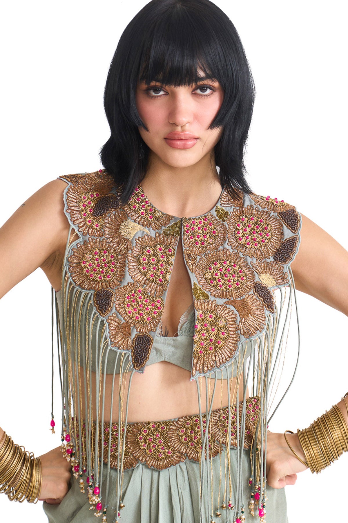 Dancing rays Fringes collar set