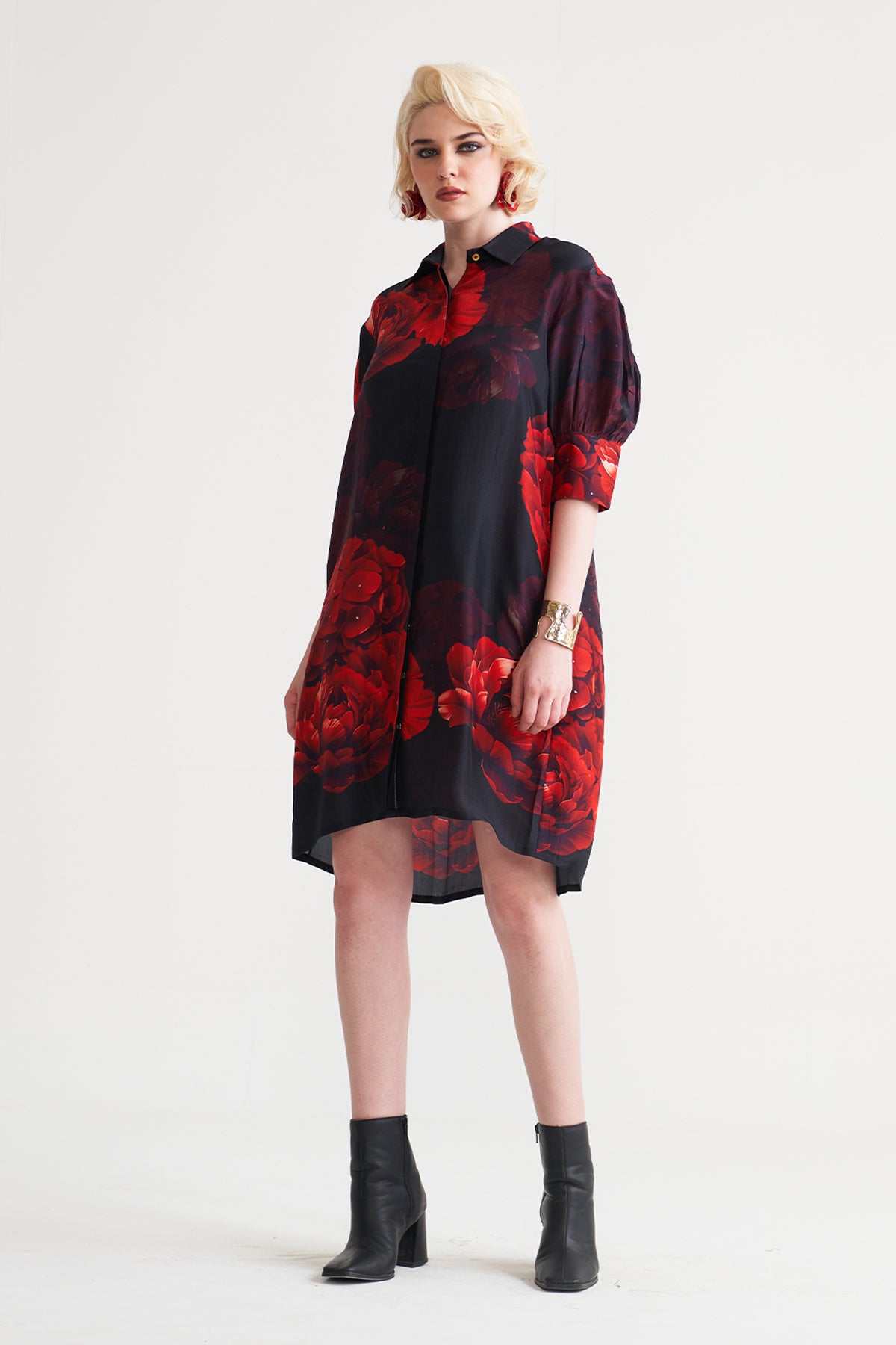 Box yoke pleated dress