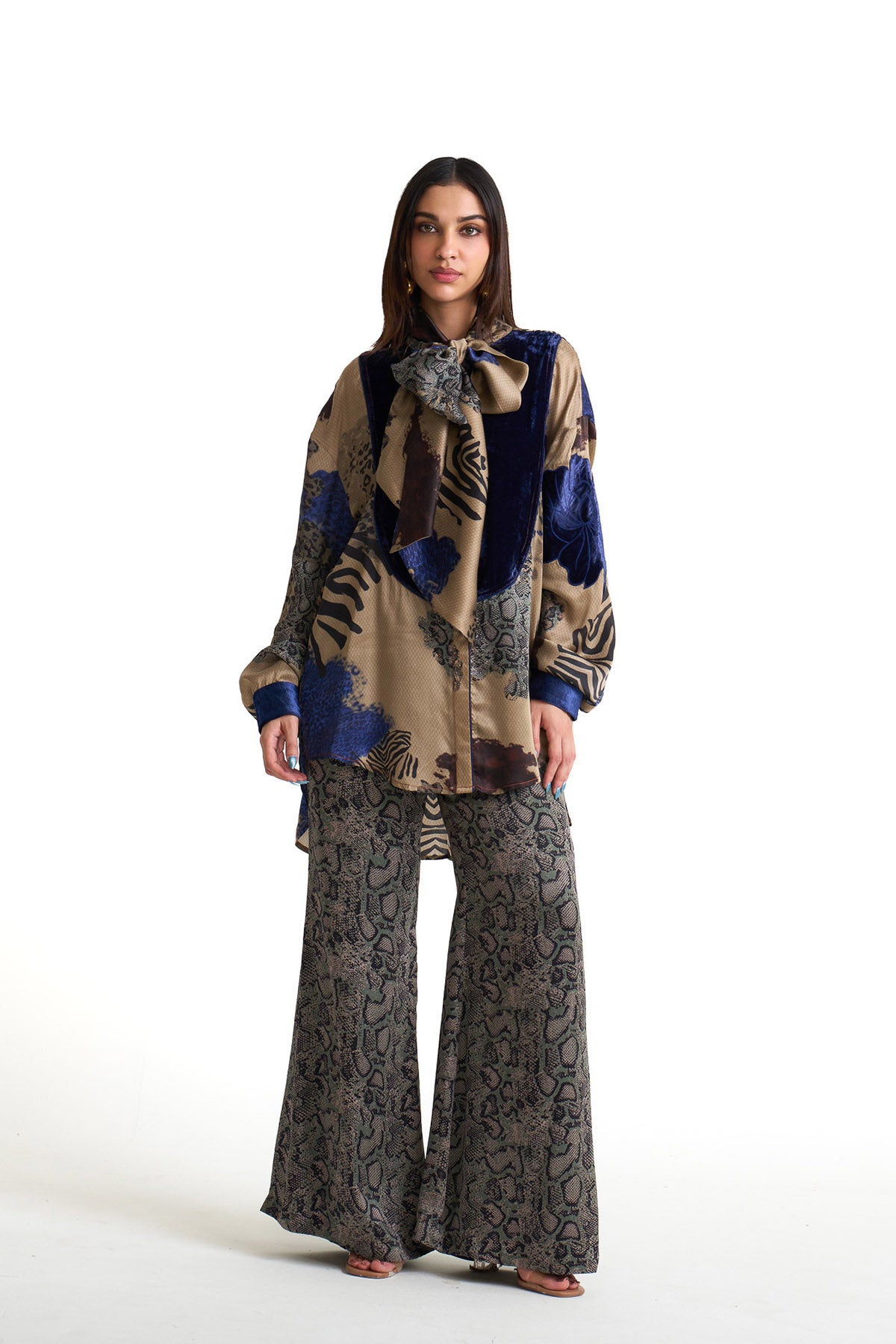 Desert safari yoke detail shirt