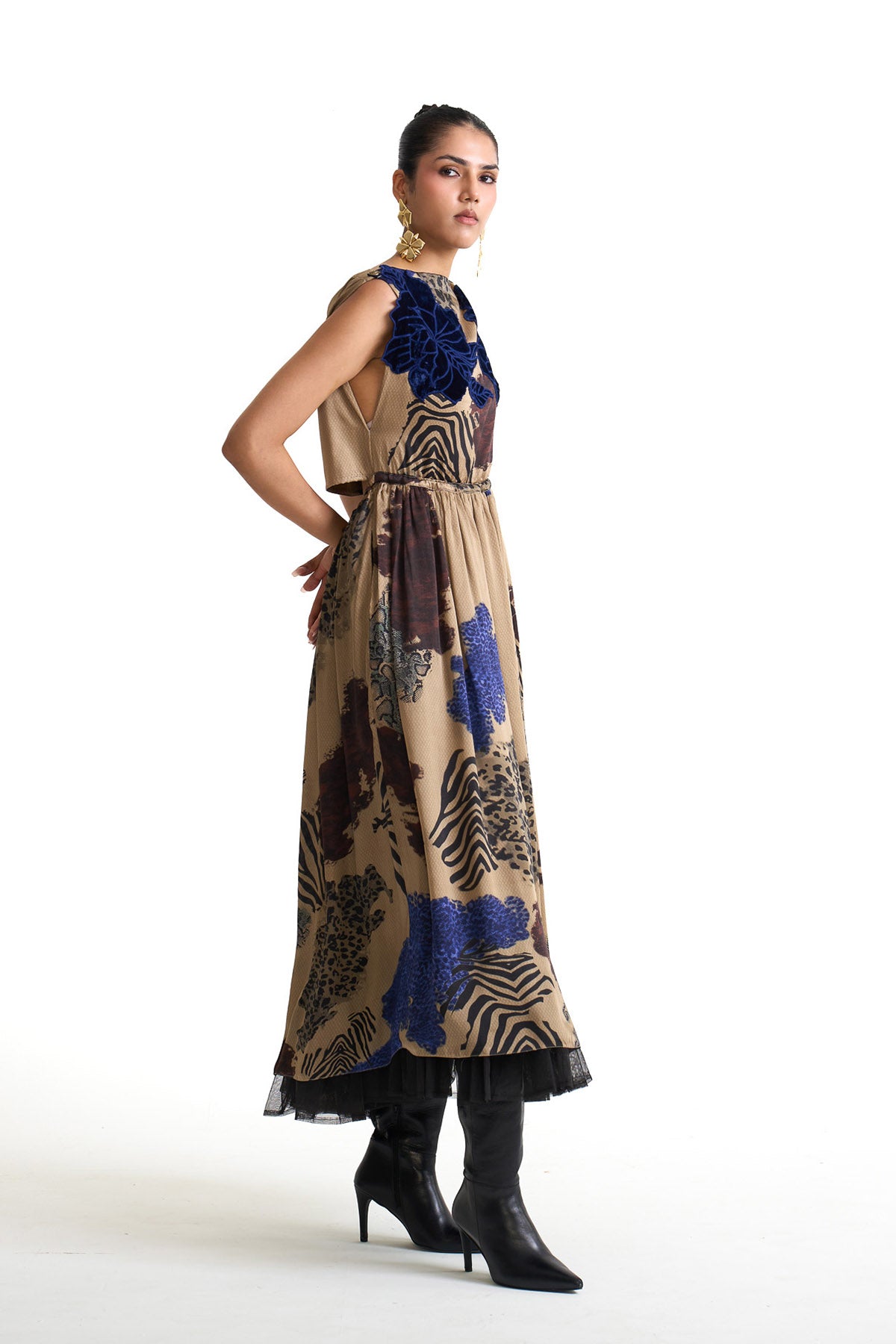 Desert safari back open skirt dress