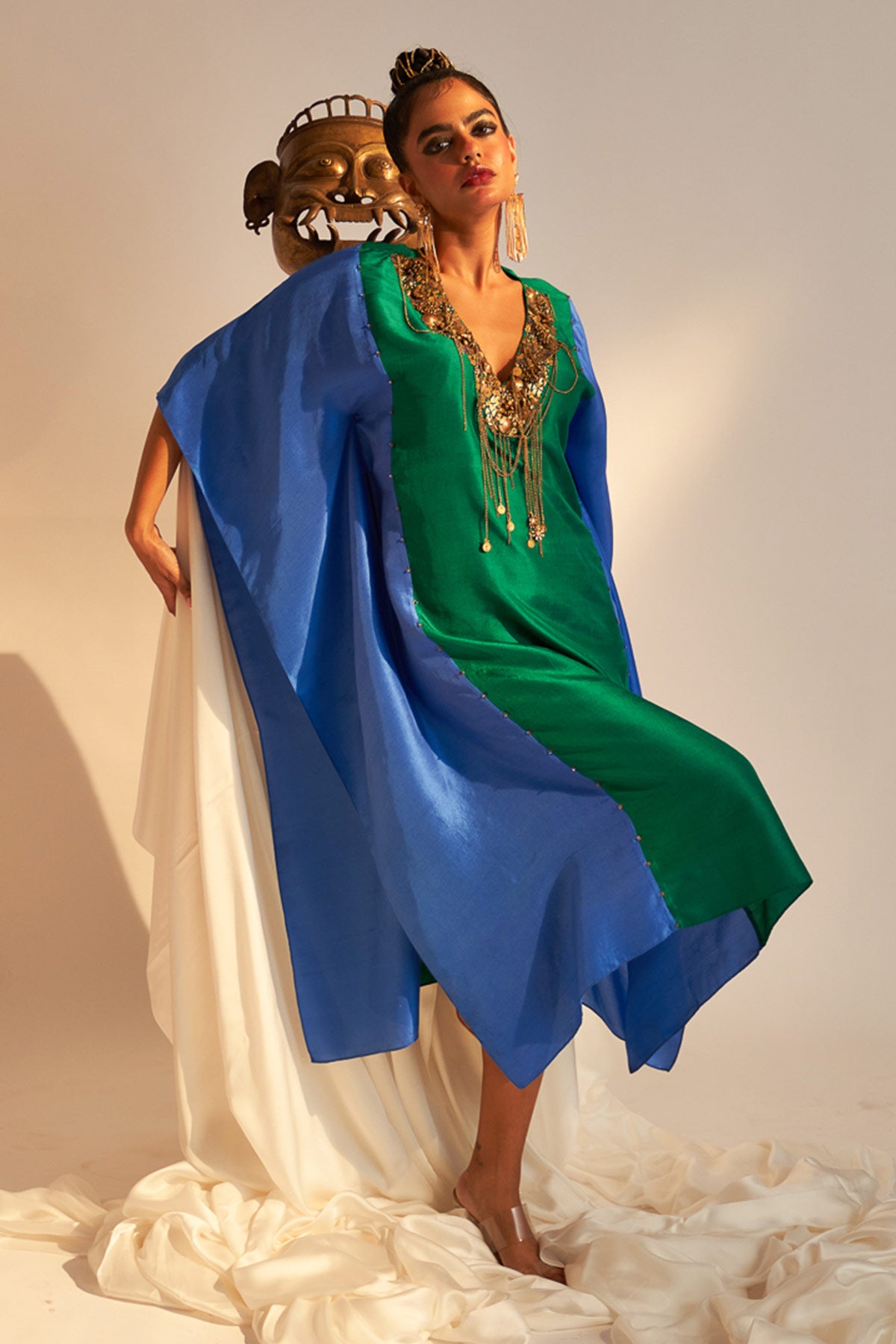 Kaftan with belt