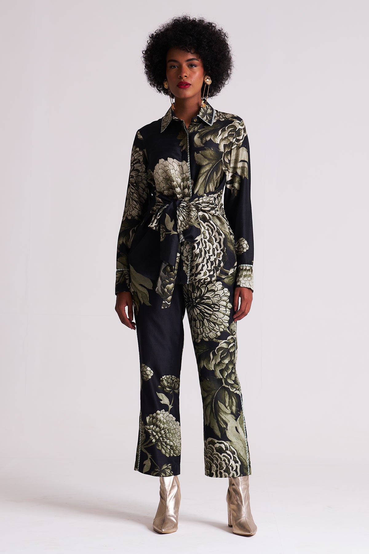 Front tie up shirt