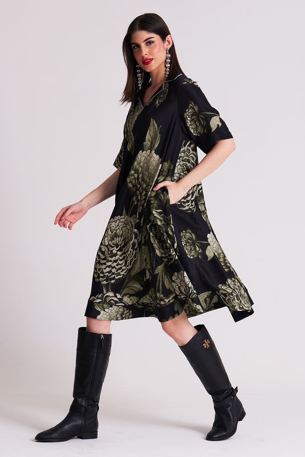 A line patch pocket dress