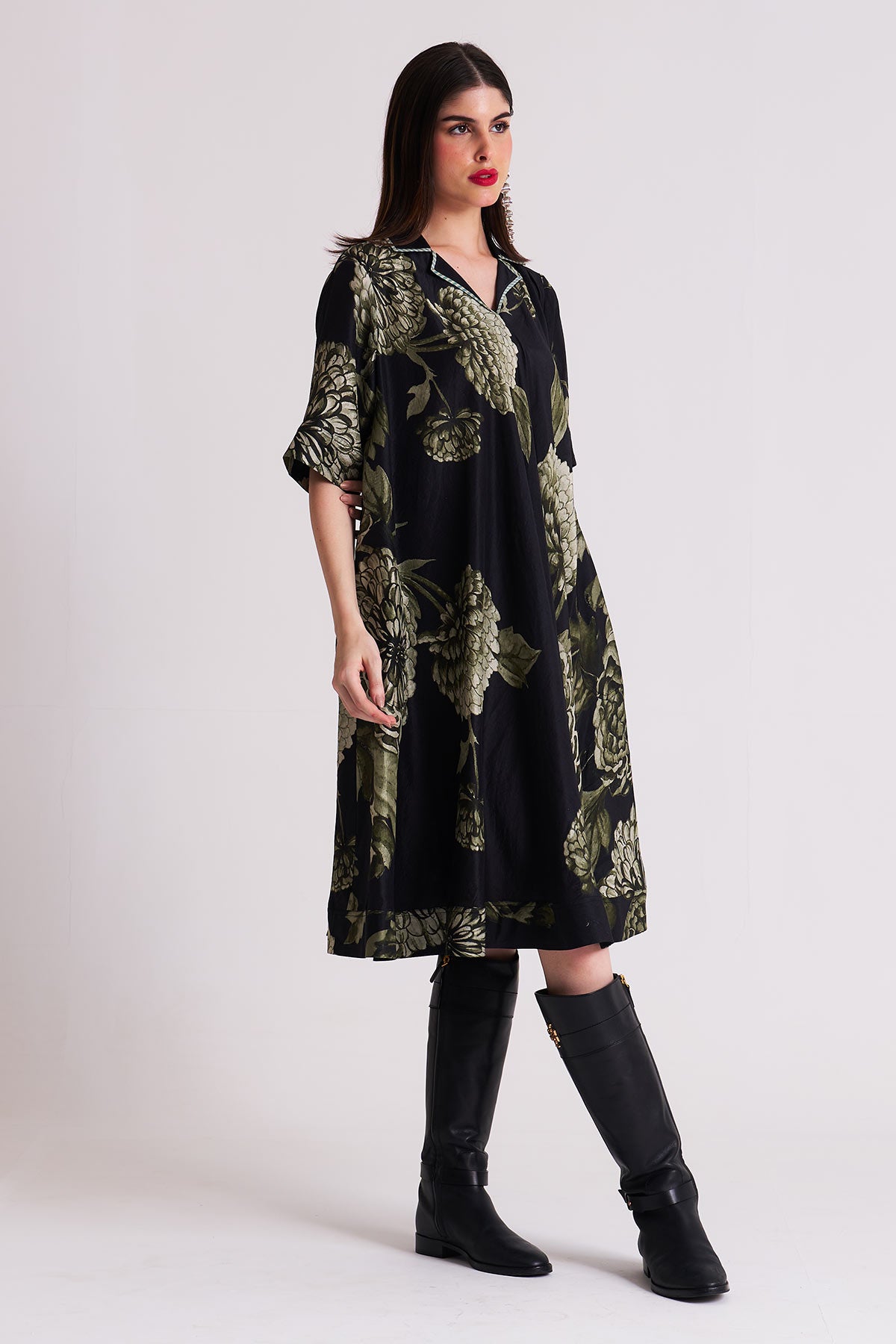 A line patch pocket dress