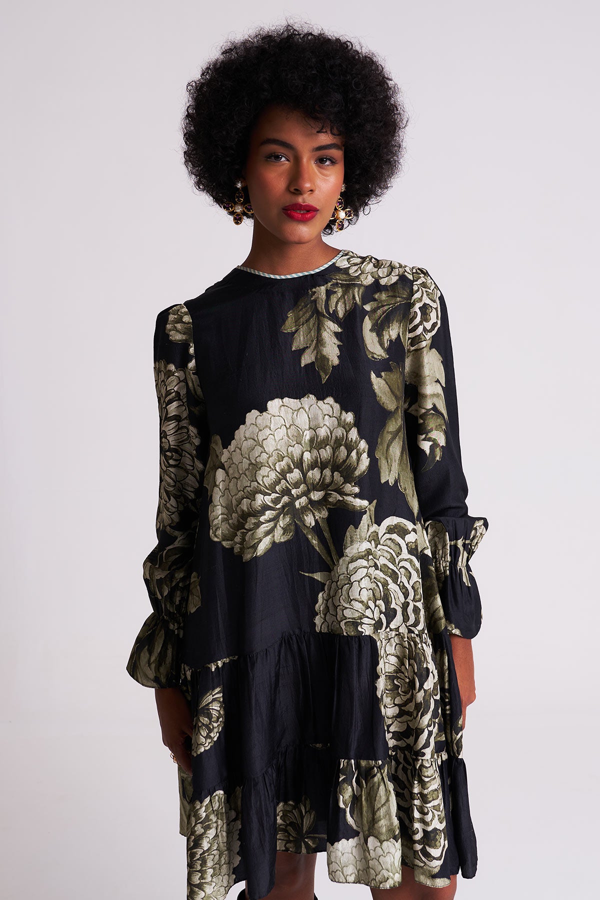 Back open dress with strings