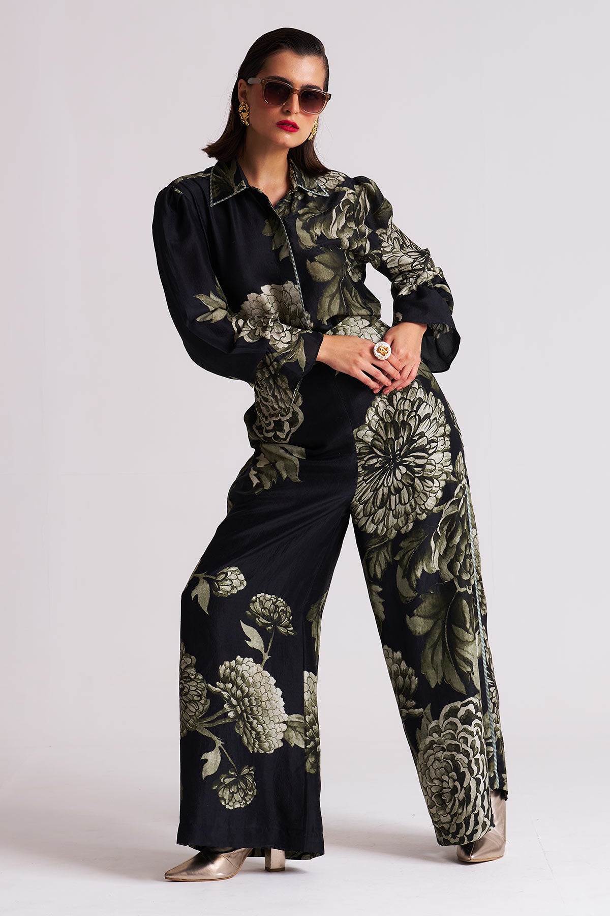 Puff sleeve shirt