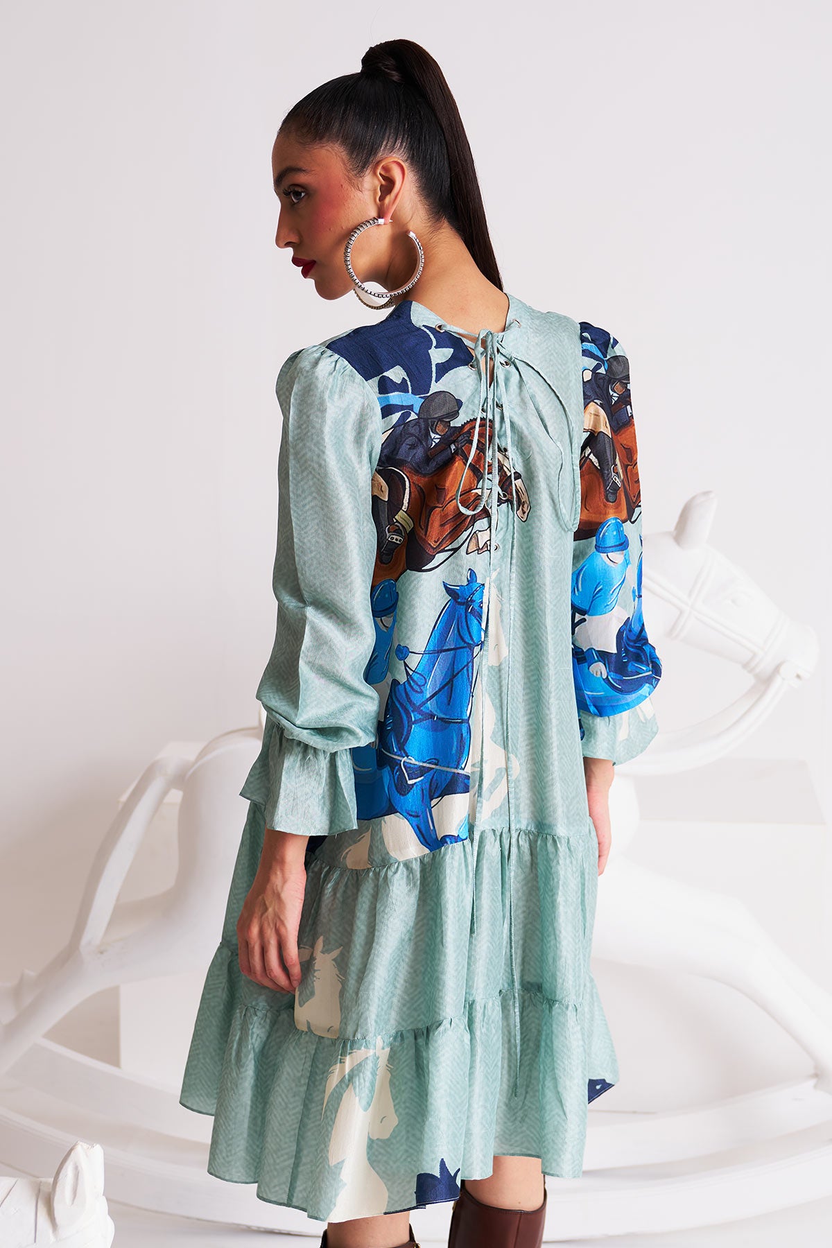 Back open dress with strings