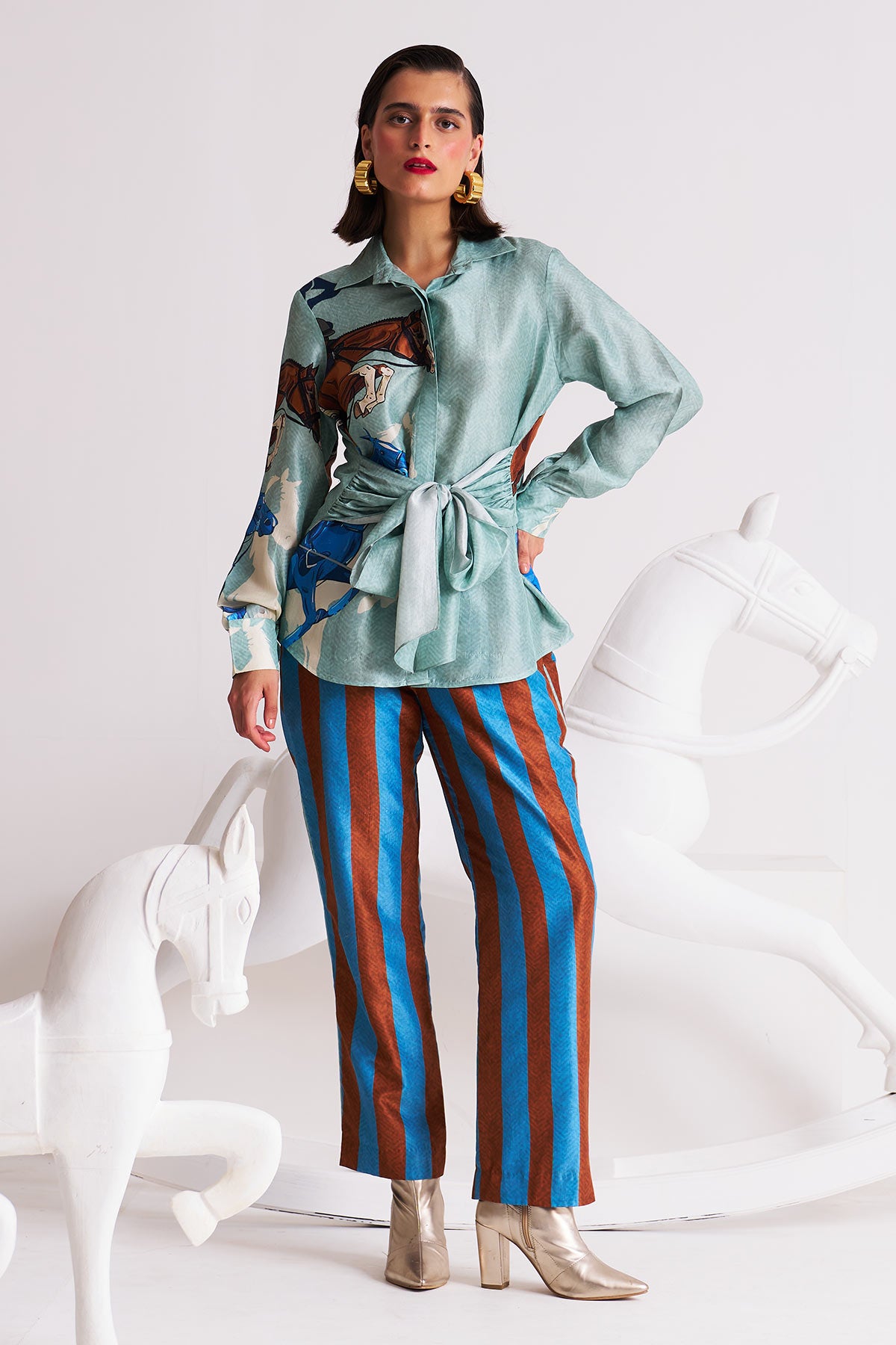 Front tie up shirt with narrow pants