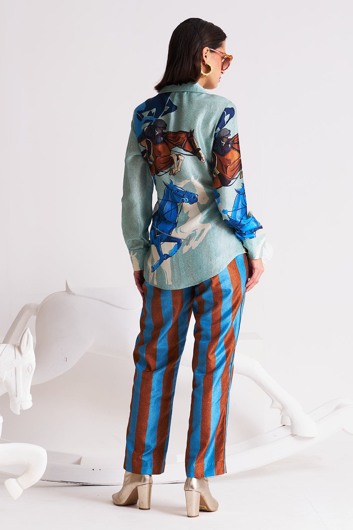Front tie up shirt with narrow pants