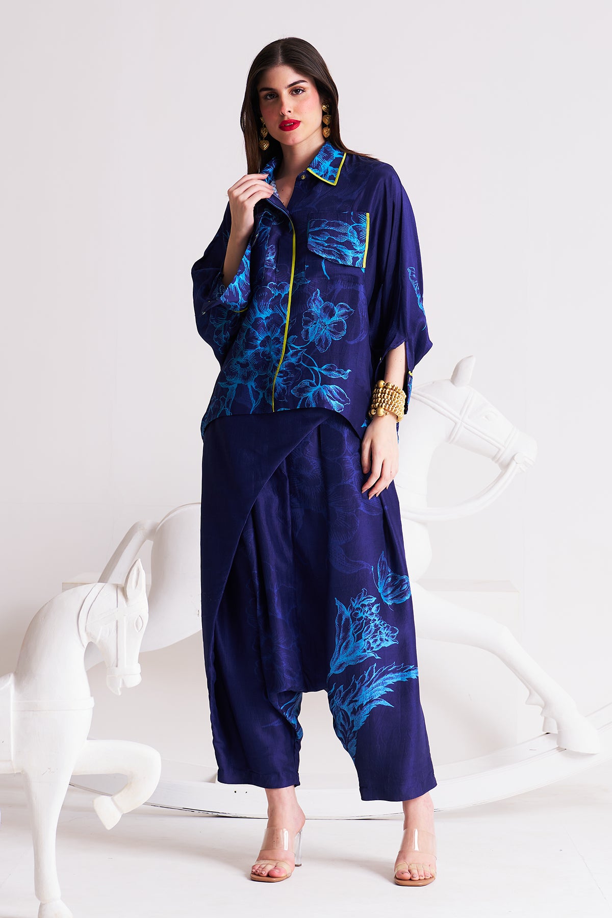 Patch pocket shirt with harrom pants