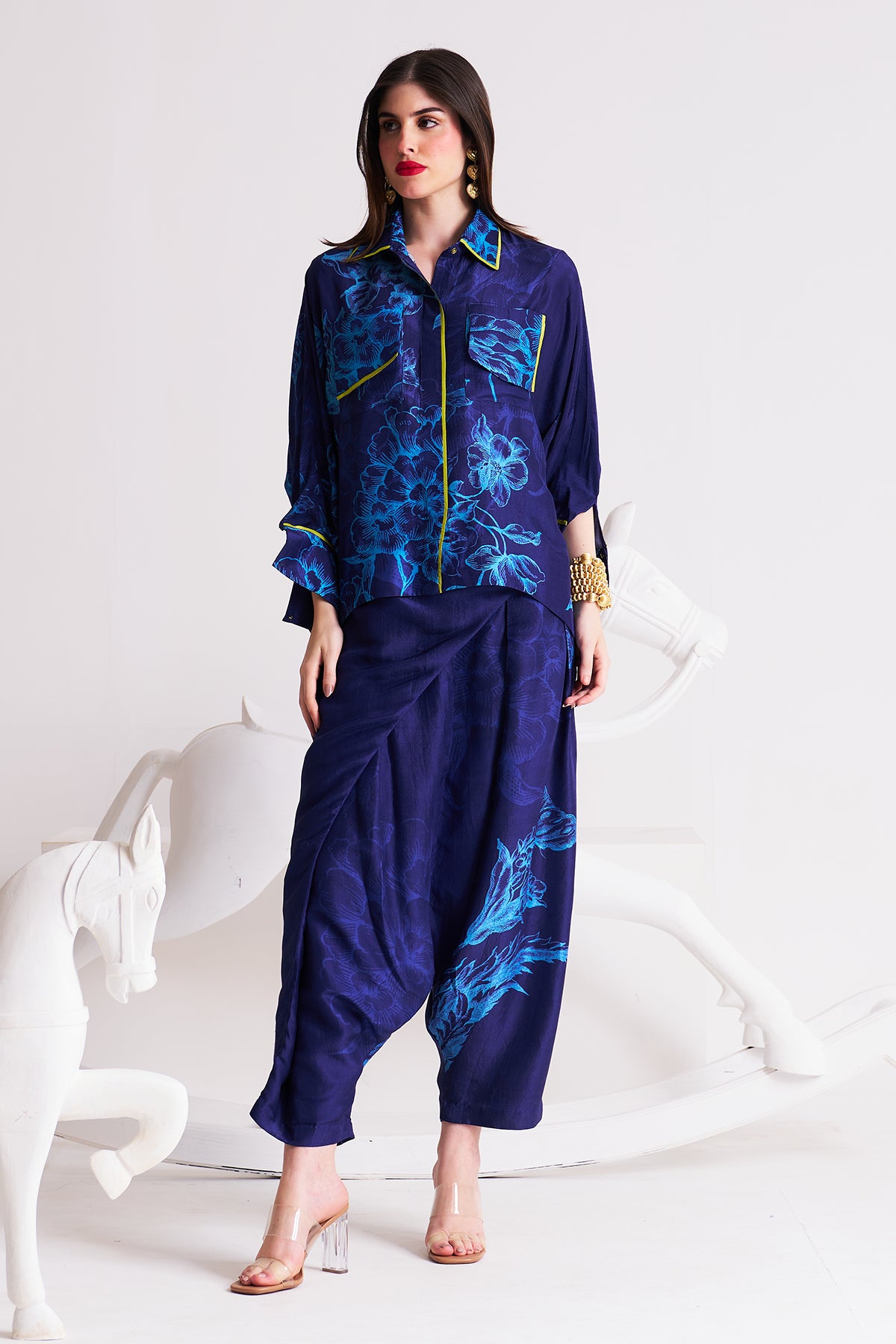 Patch pocket shirt with harrom pants