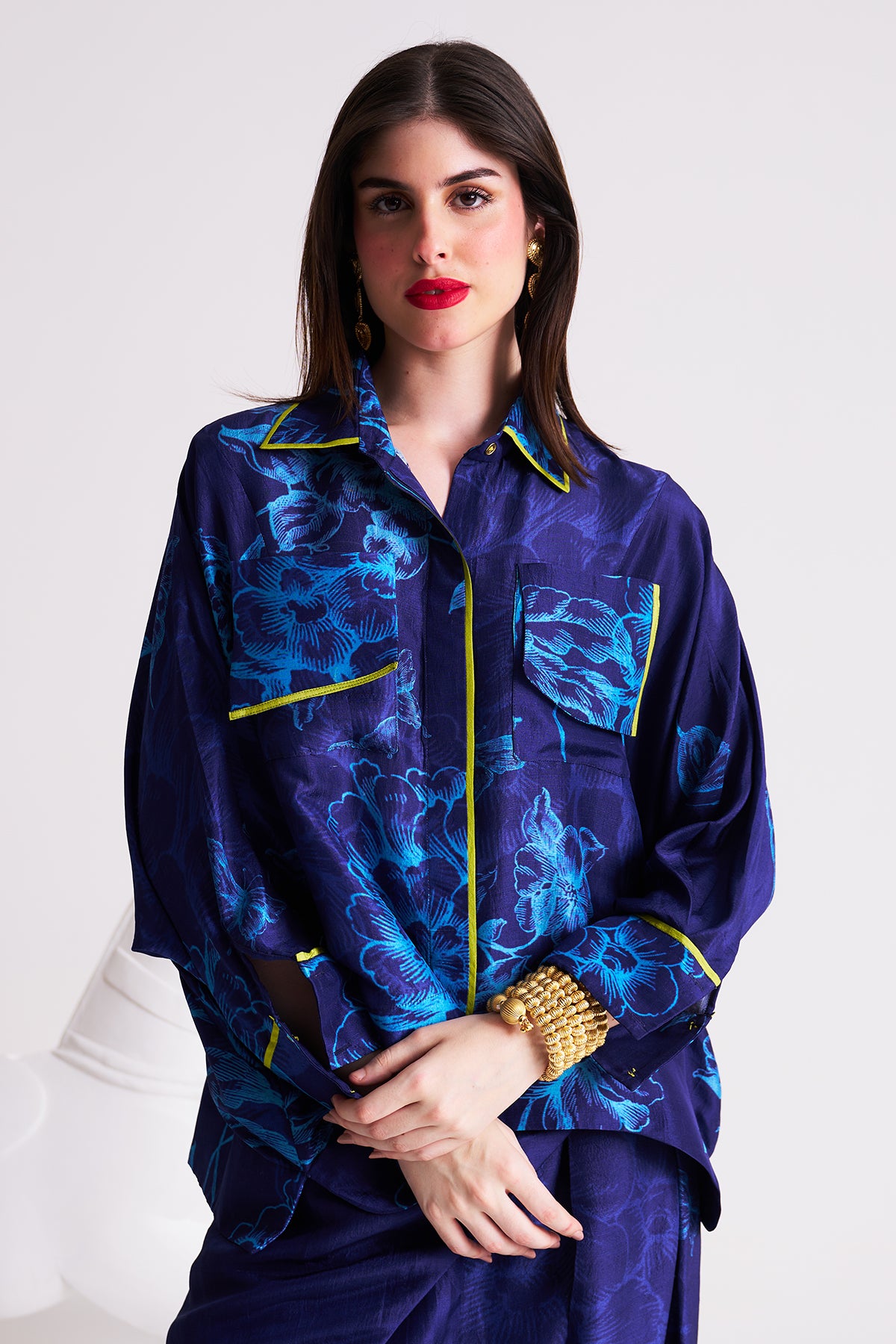 Patch pocket shirt with harrom pants