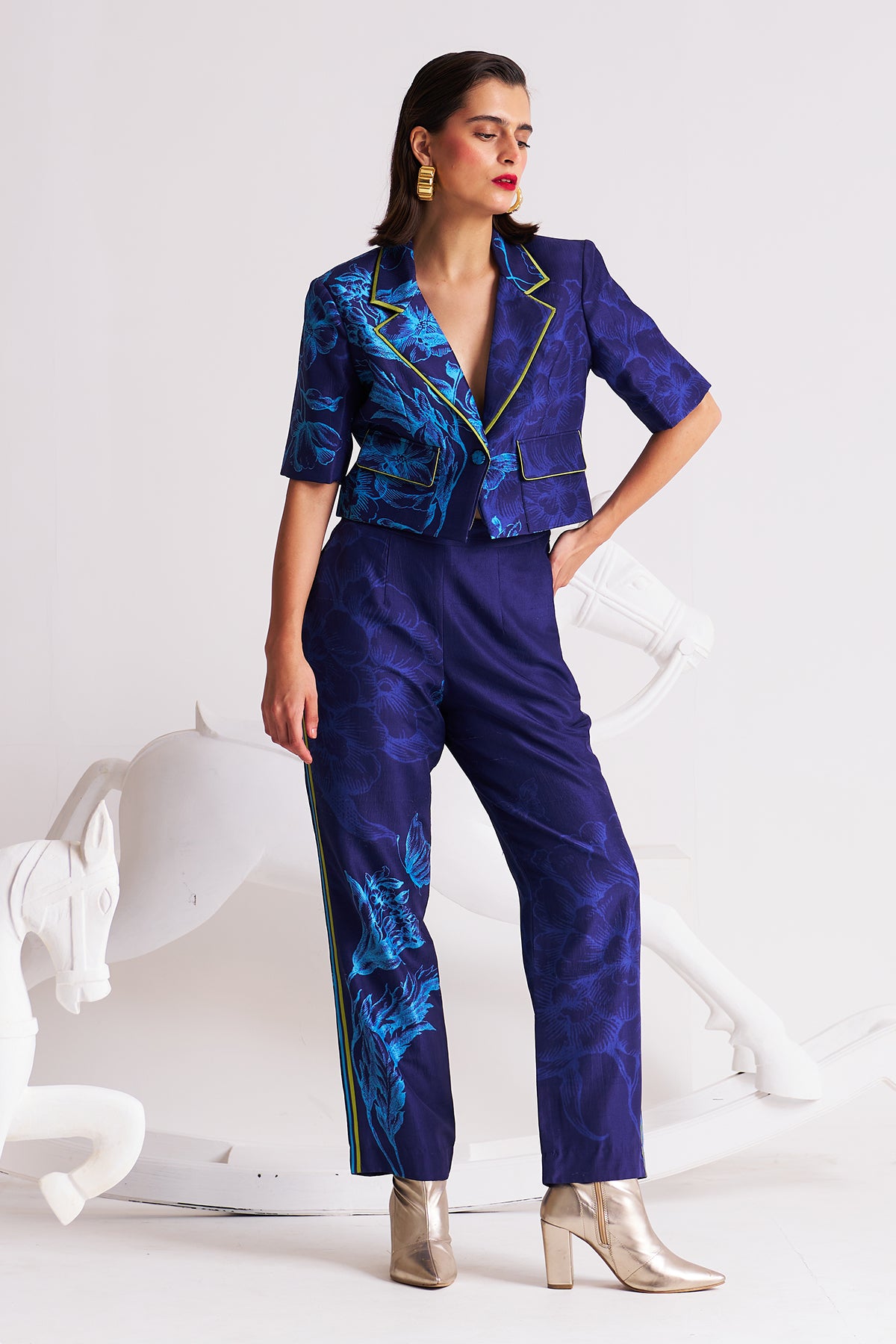 Crop blazer with narrow pants