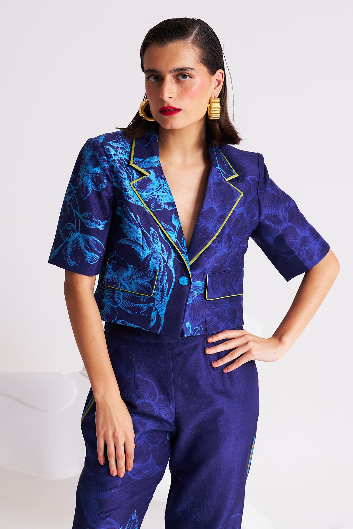 Crop blazer