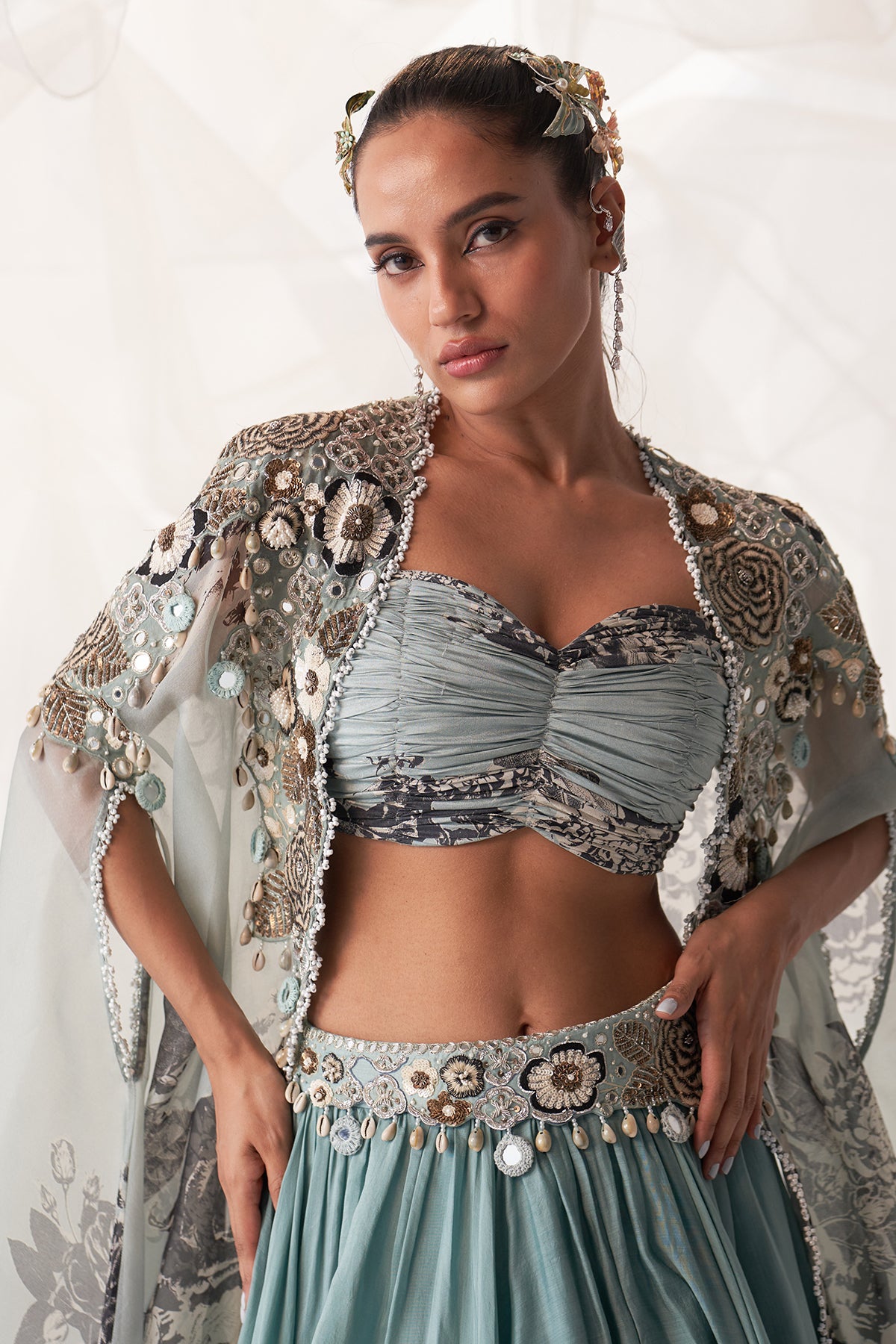 CAPE SET