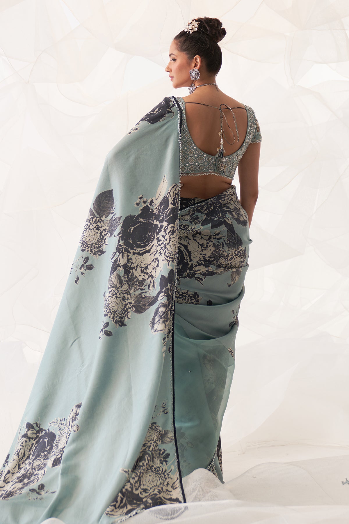 OPEN SAREE