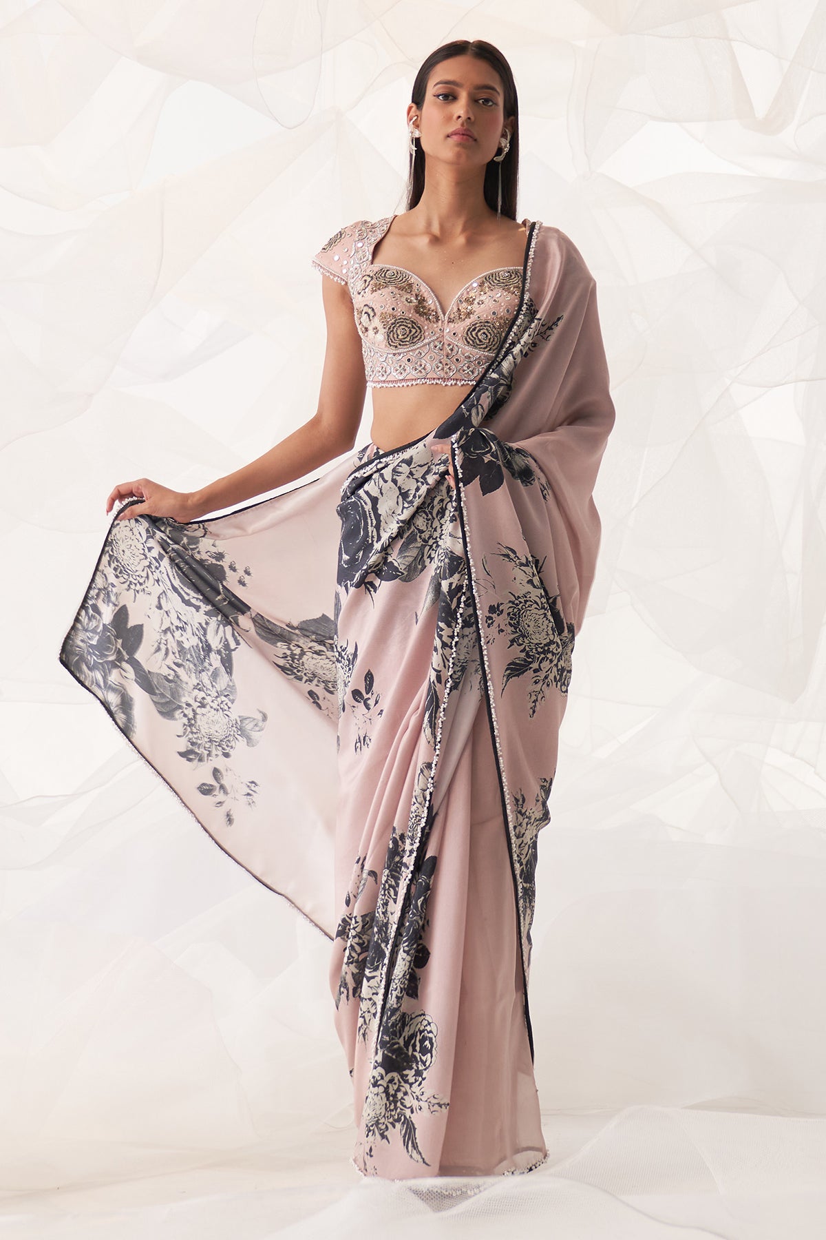 OPEN SAREE