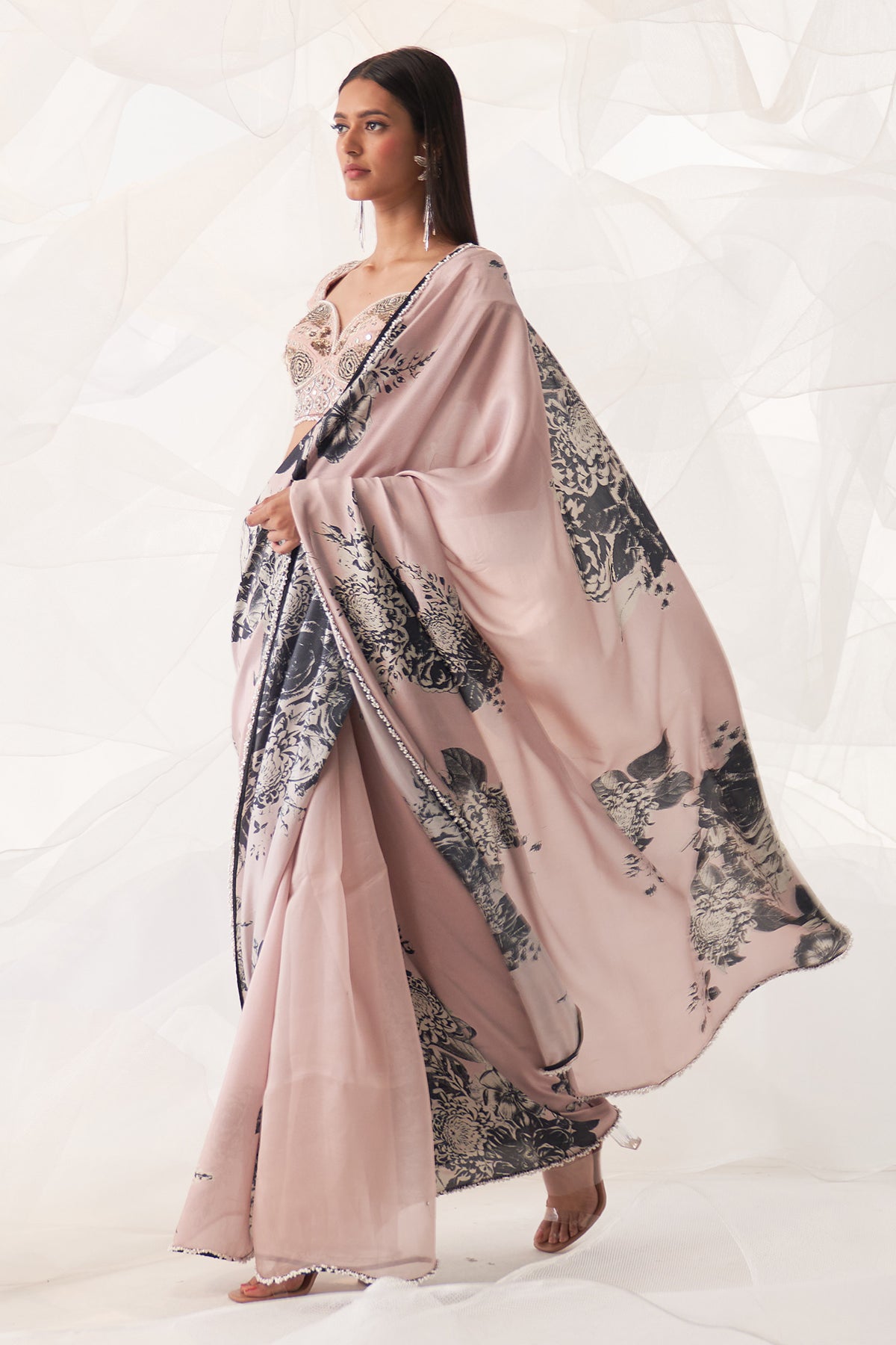 OPEN SAREE