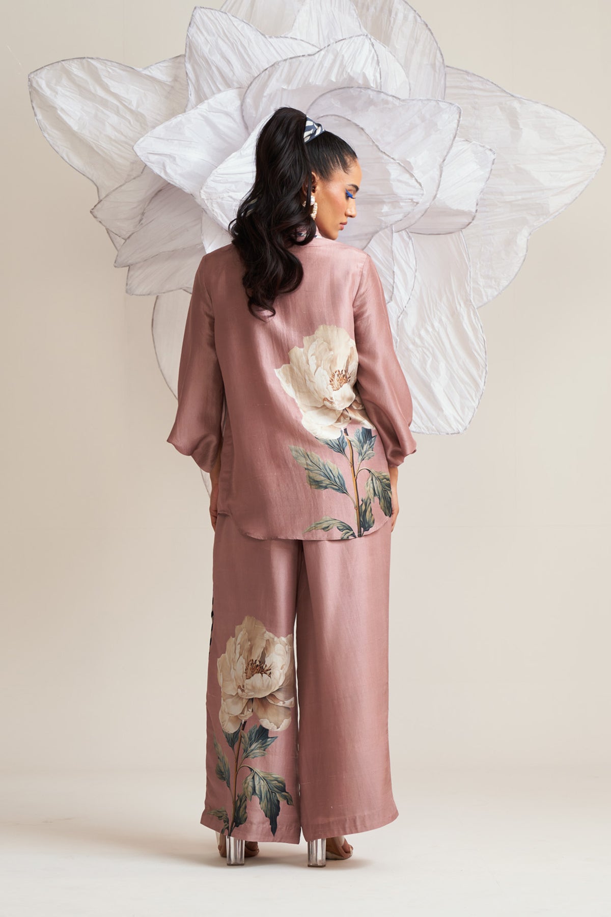 Shirt with sleeve details