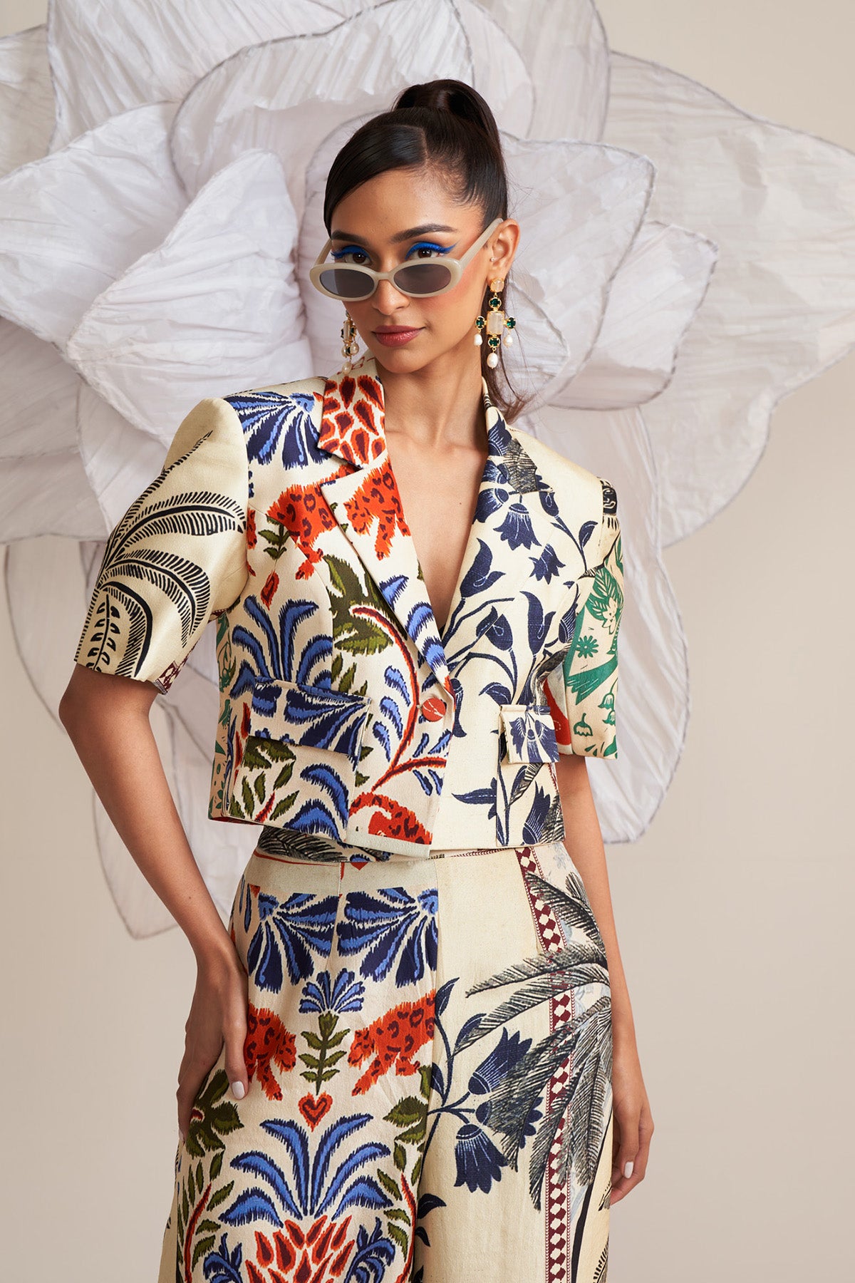 Crop blazer