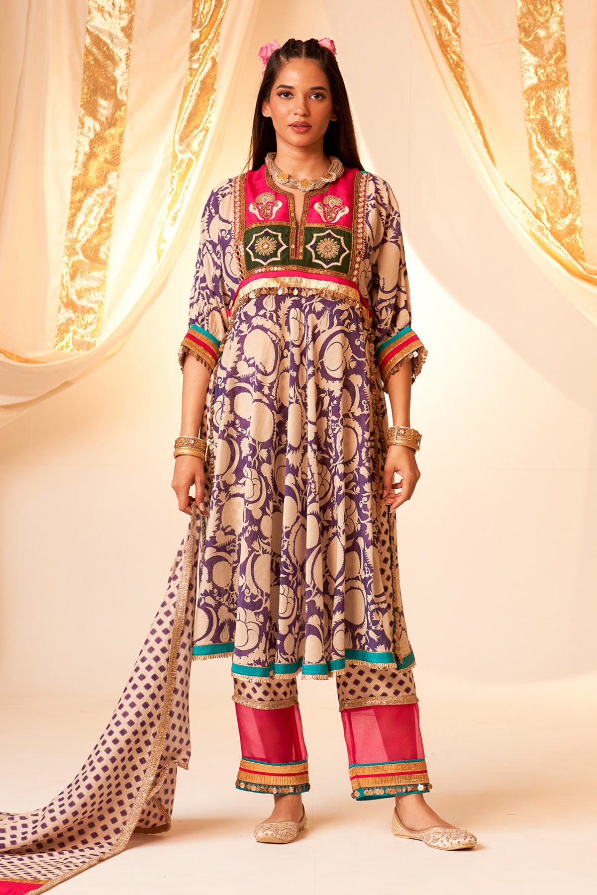Circle York Kurta Set