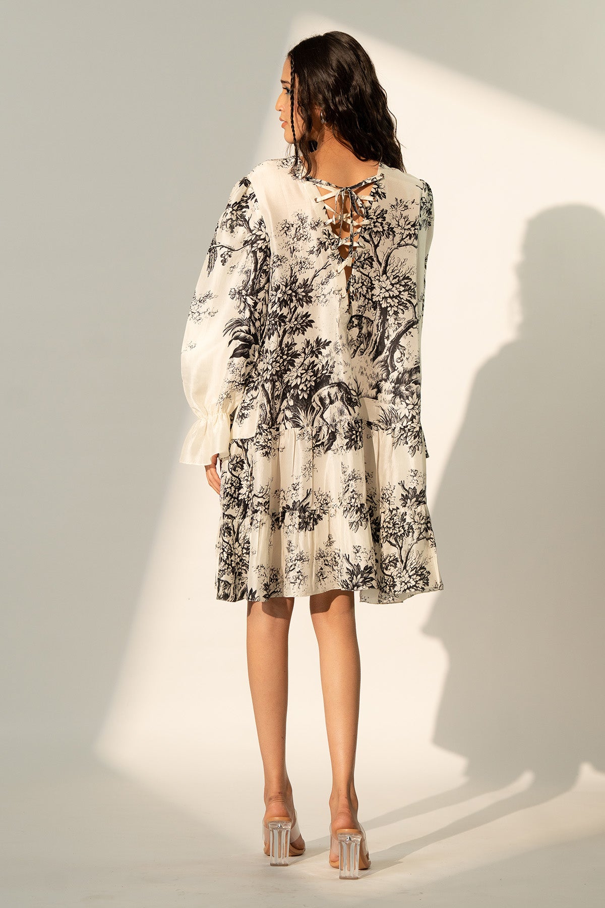 BACK OPEN GATHERED DRESS