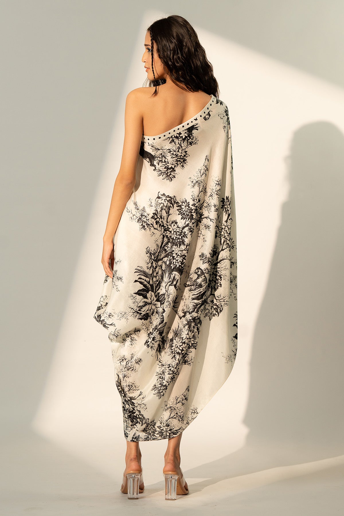 ONE SHOULDER DRESS