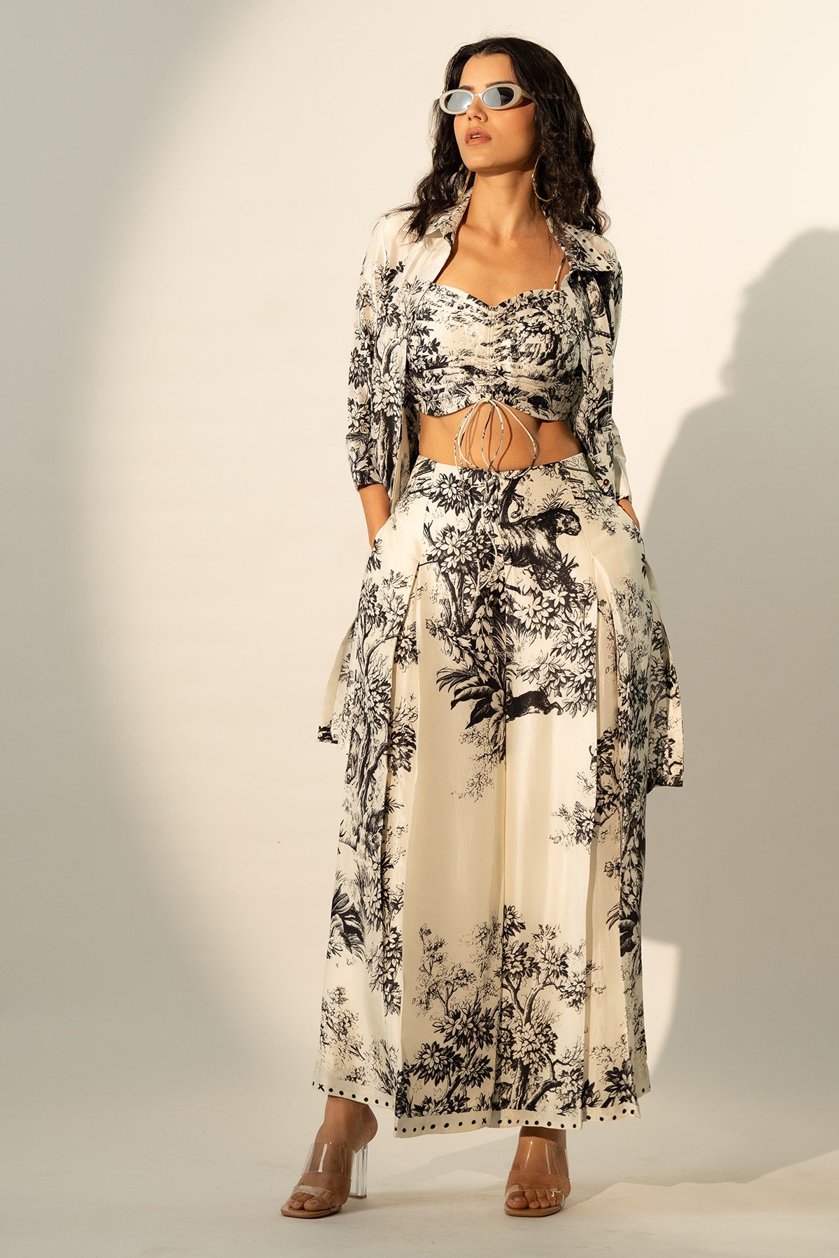 FRONT PLEATED PANTS