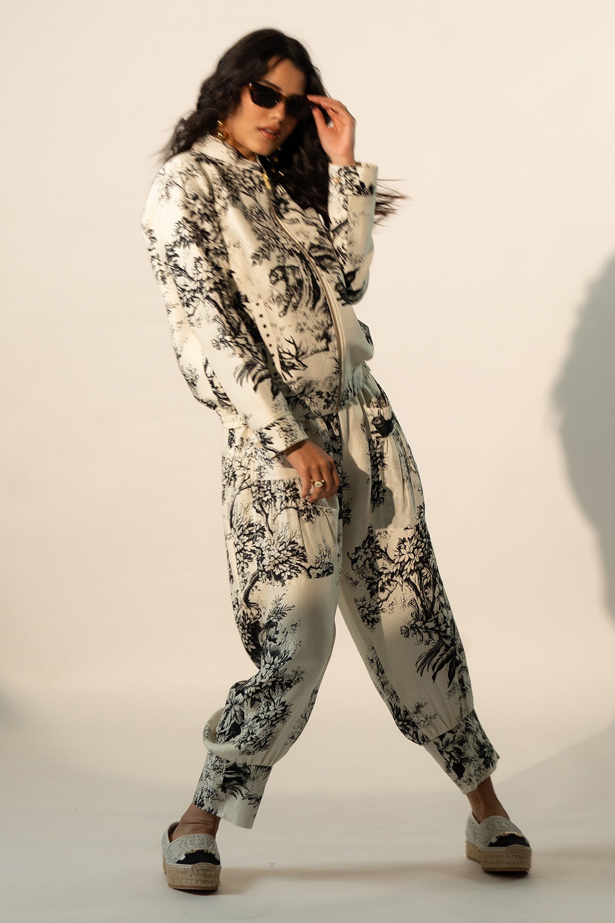 PATCH POCKET JOGGERS
