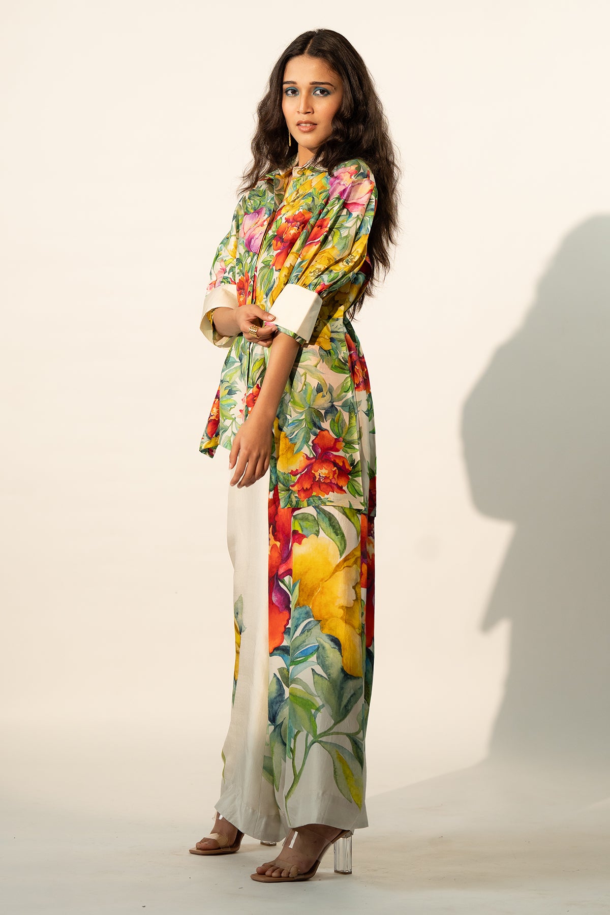 BOXY YOKE PLEATED SHIRT