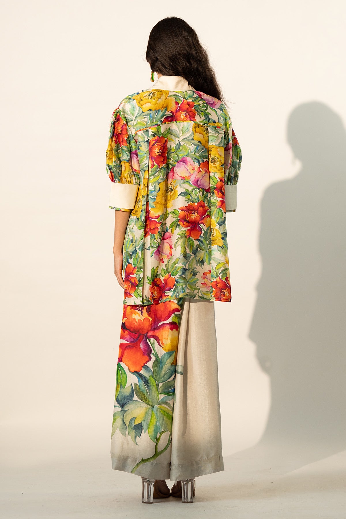 BOXY YOKE PLEATED SHIRT