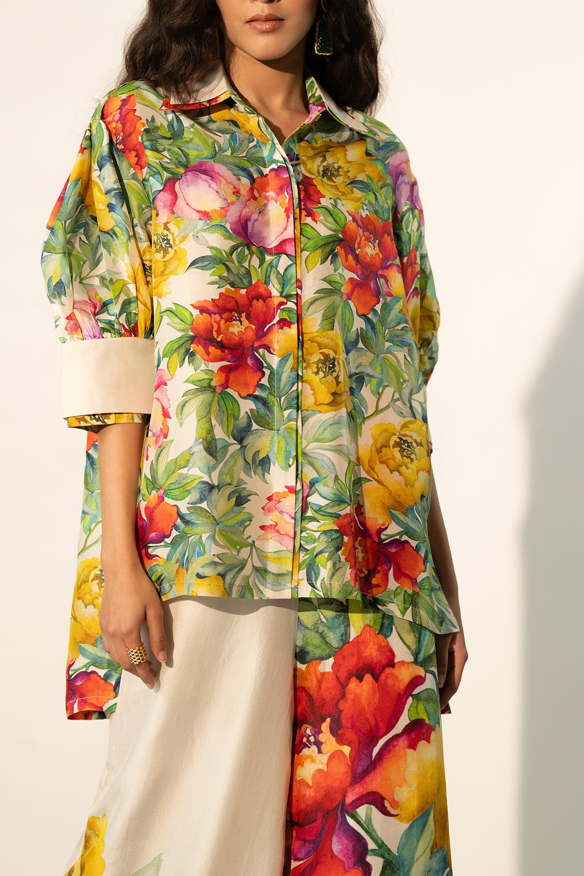 BOXY YOKE PLEATED SHIRT