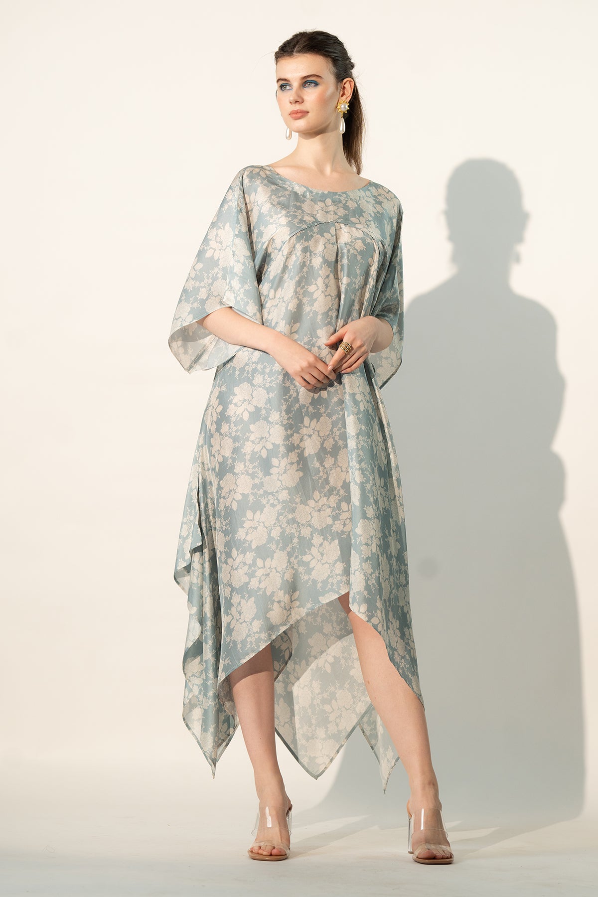 V NECK HANDKERCHIEF HEM DRESS