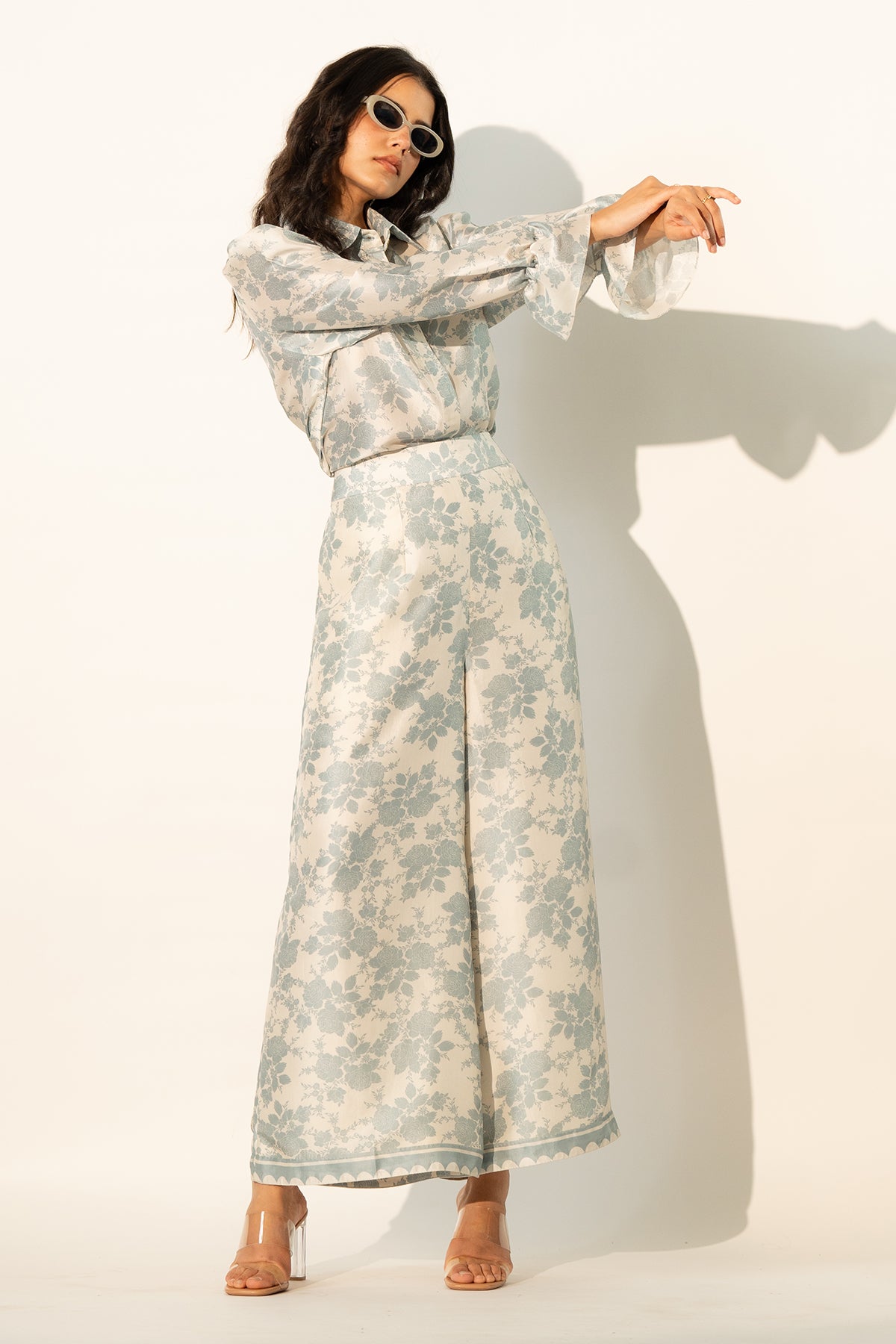 PUFF SLEEVES SHIRT