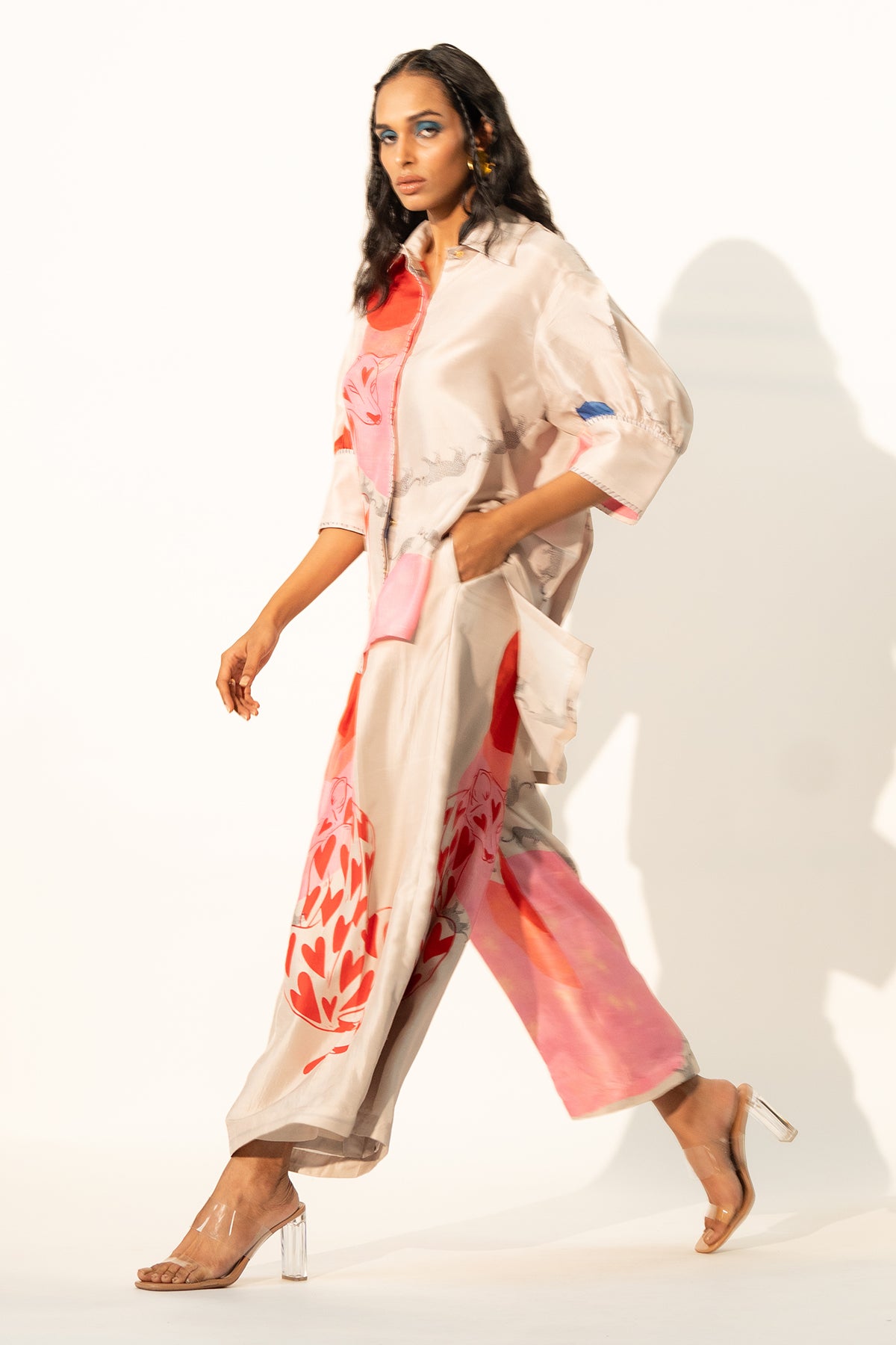 BOXY YOKE PLEATED SHIRT