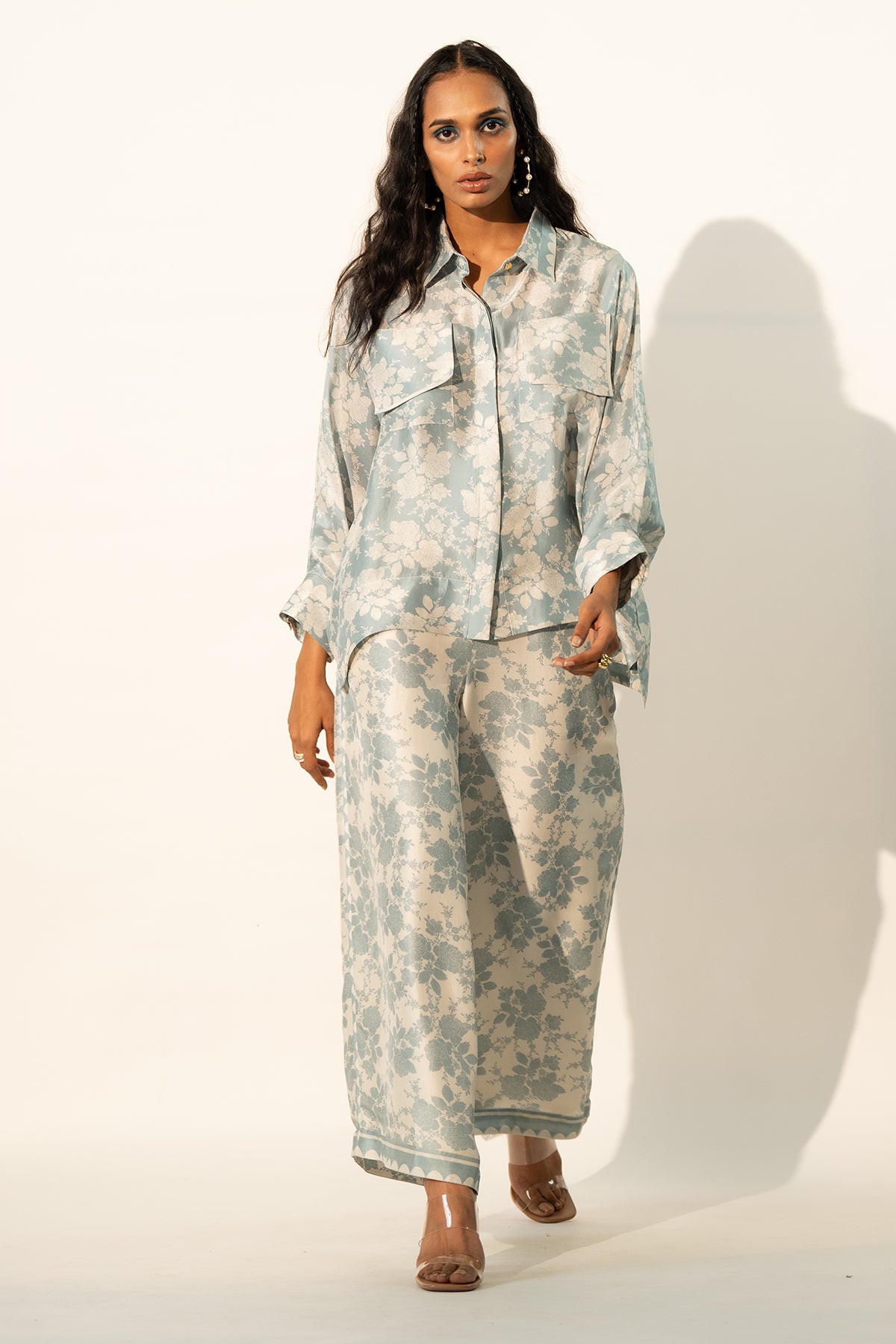 PATCH POCKET SHIRT