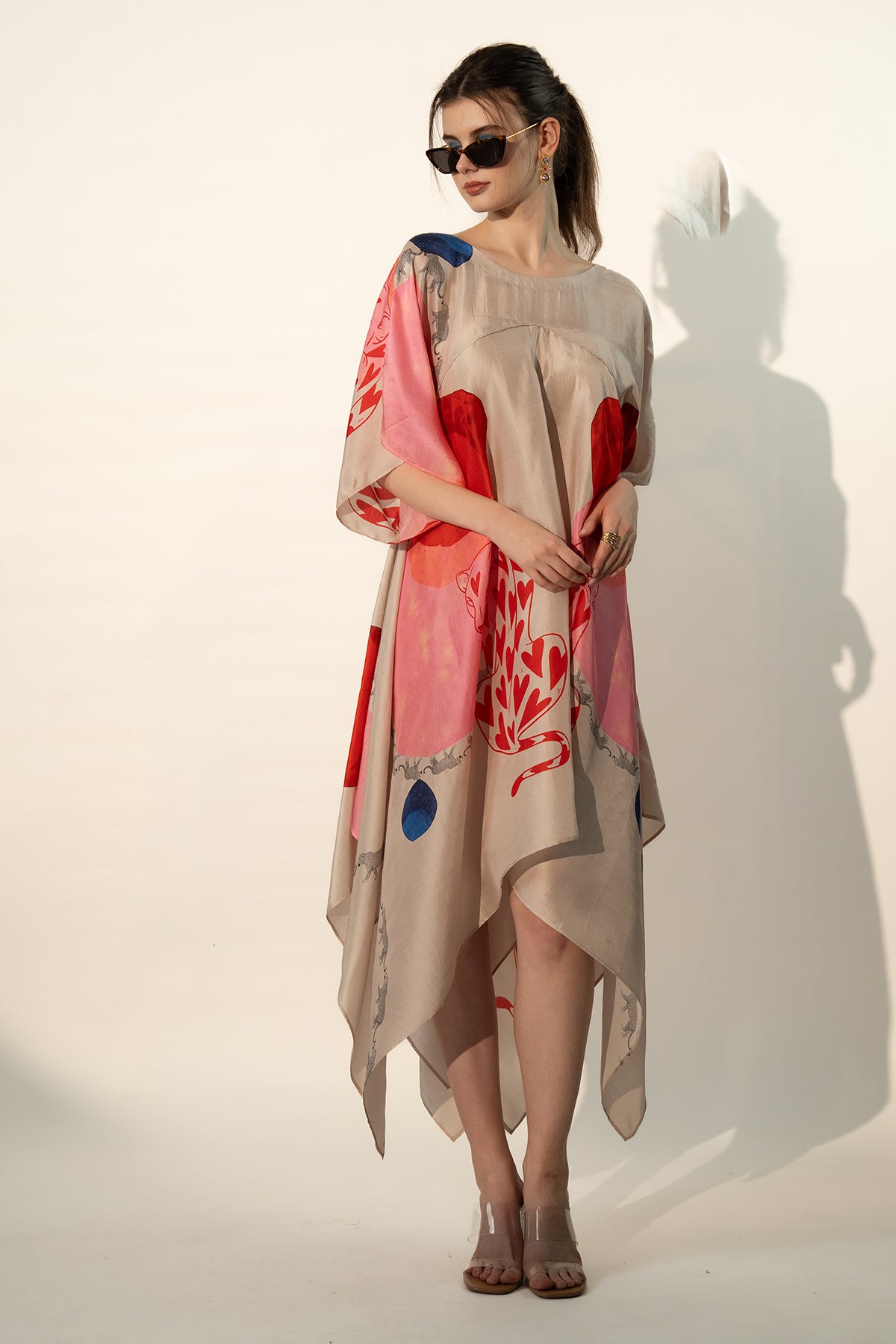 V NECK HANDKERCHIEF HEM DRESS