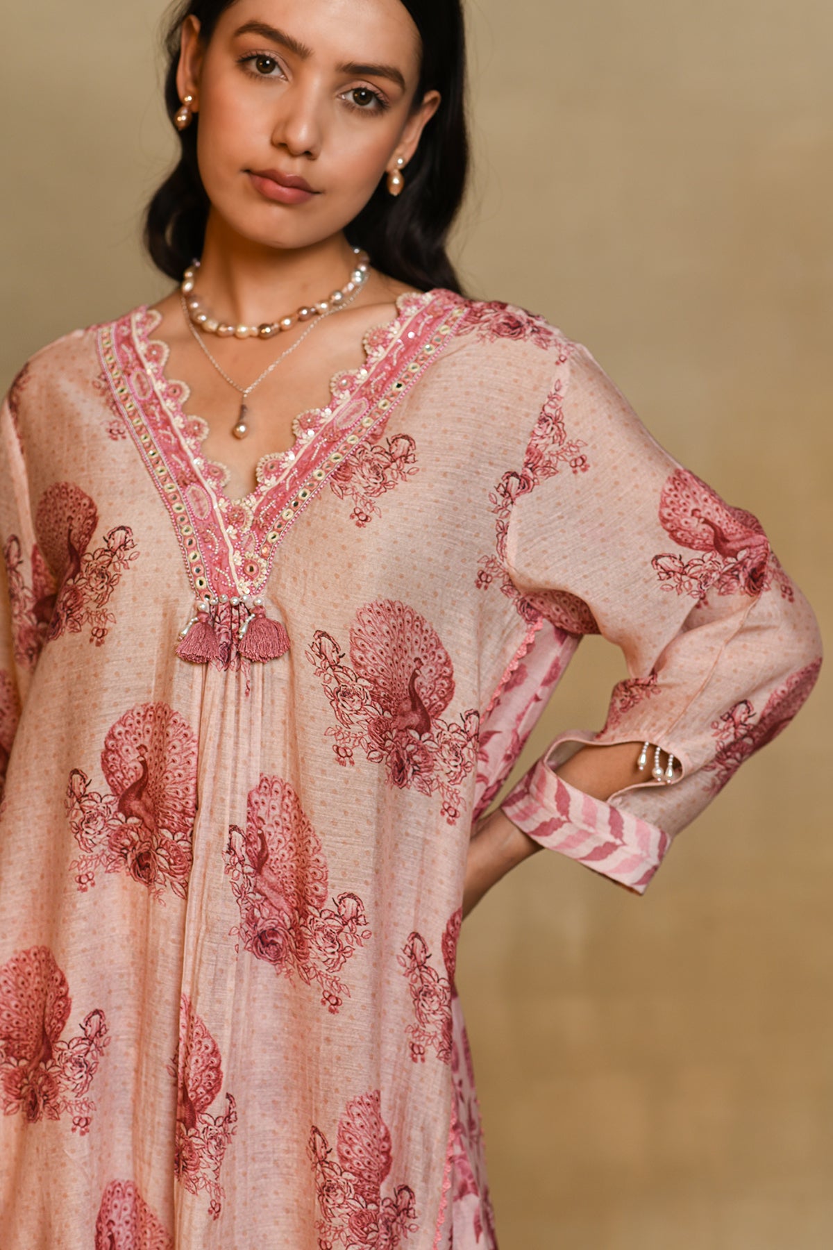 Chandni Pink Scallop Border Panelled Kurta Set