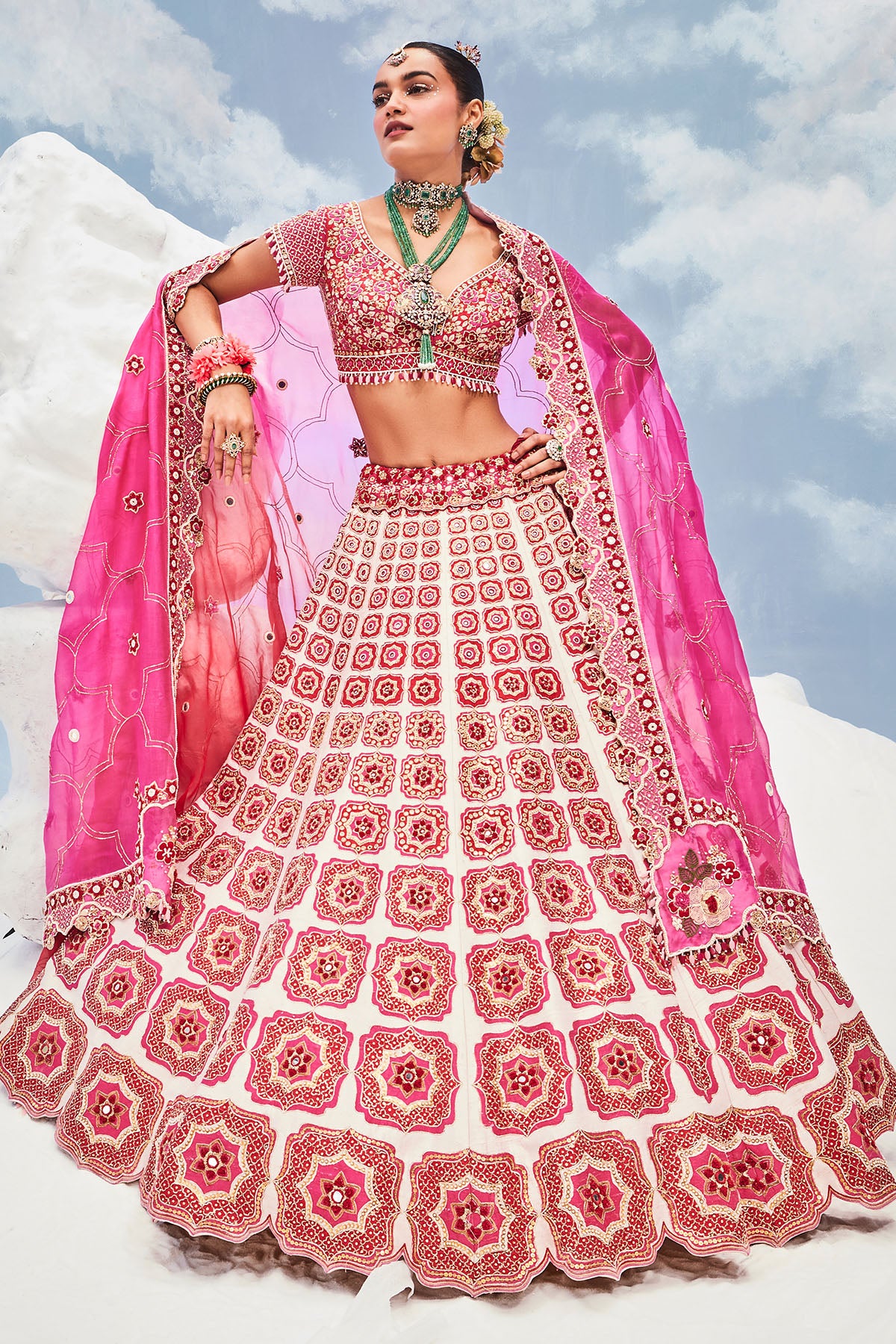 BOLD GRID LEHENGA