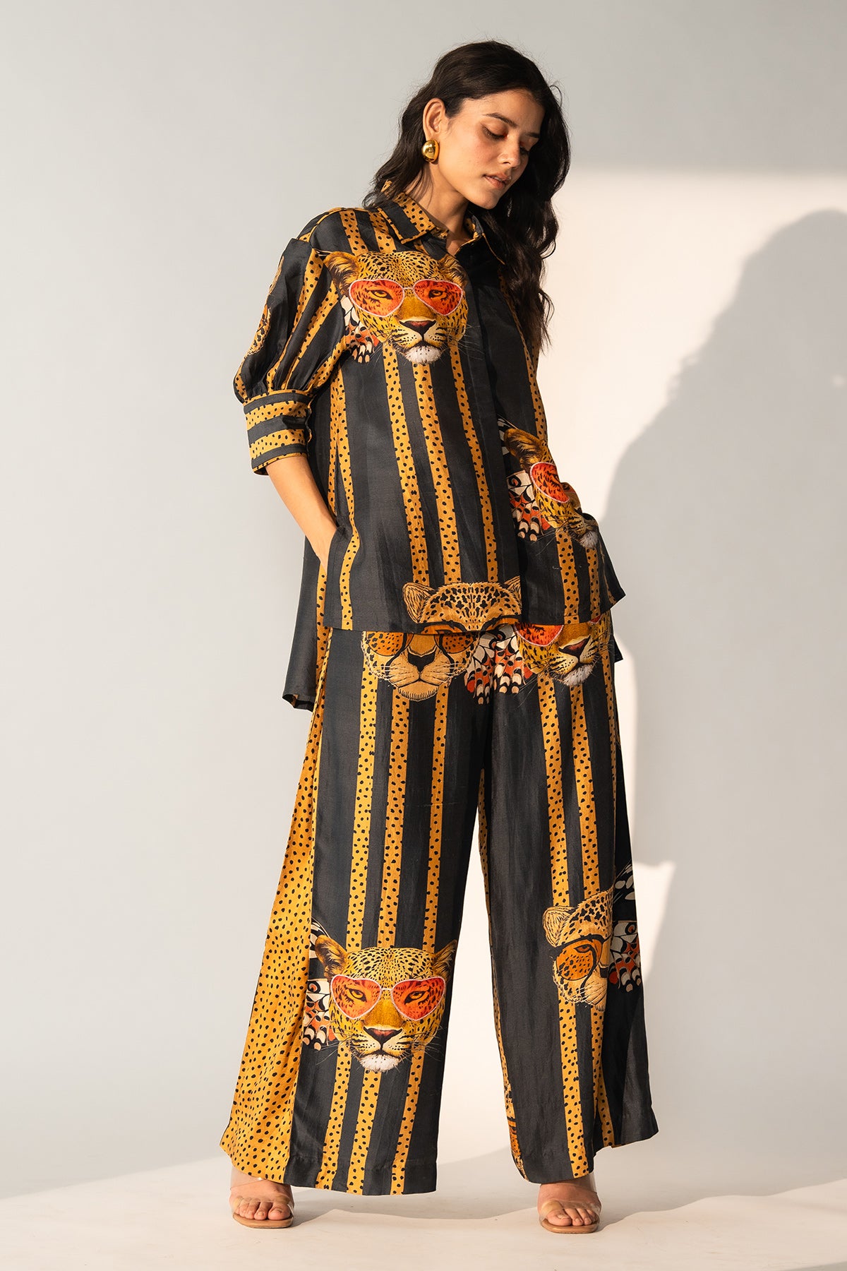 BOX SHIRT WITH PLEATED DETAILS