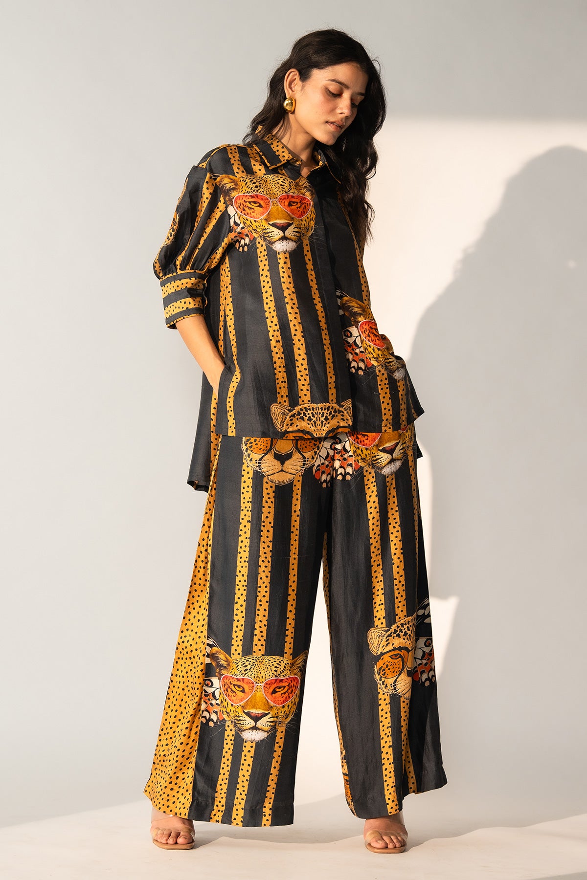 PLEATED PANTS WITH SIDE DETAILS