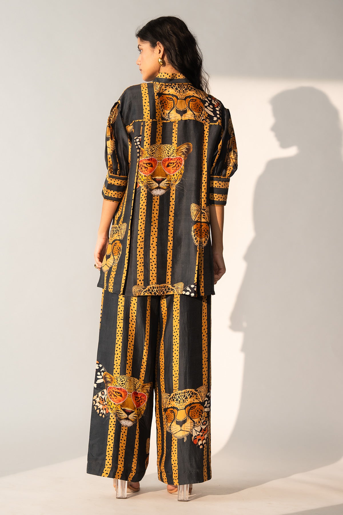 PLEATED PANTS WITH SIDE DETAILS