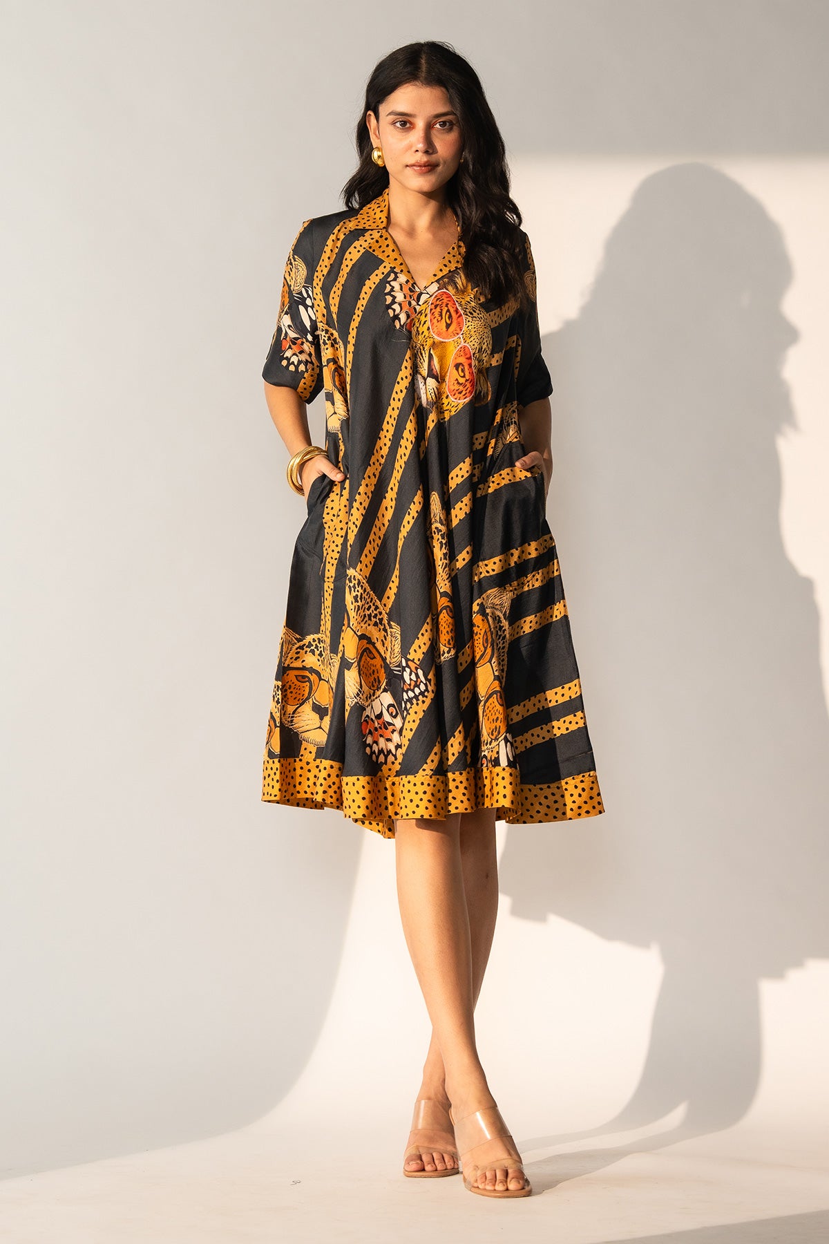 V NECK A LINE DRESS WITH PATCH POCKET